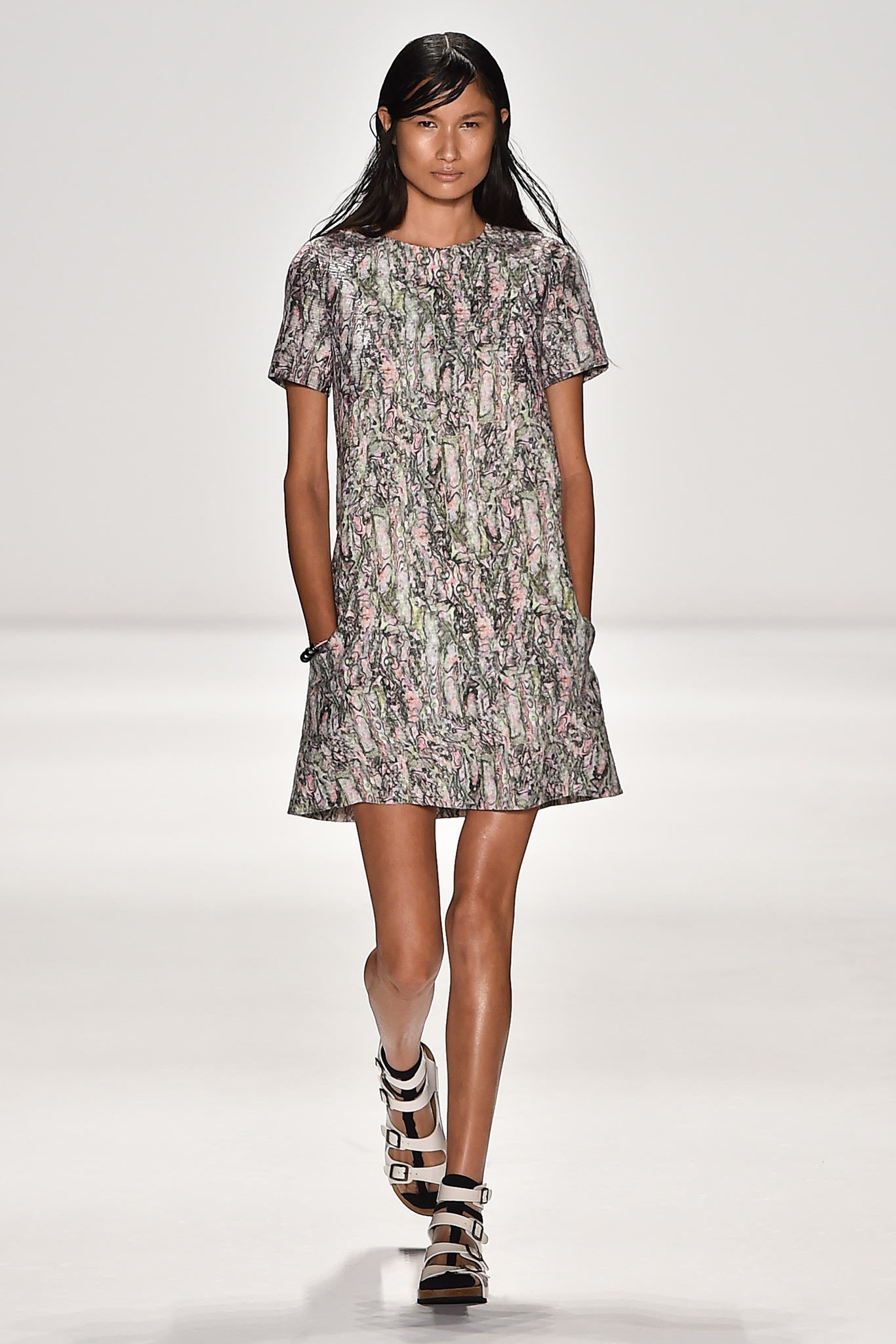 Vivienne Tam S/S 15 Look 27