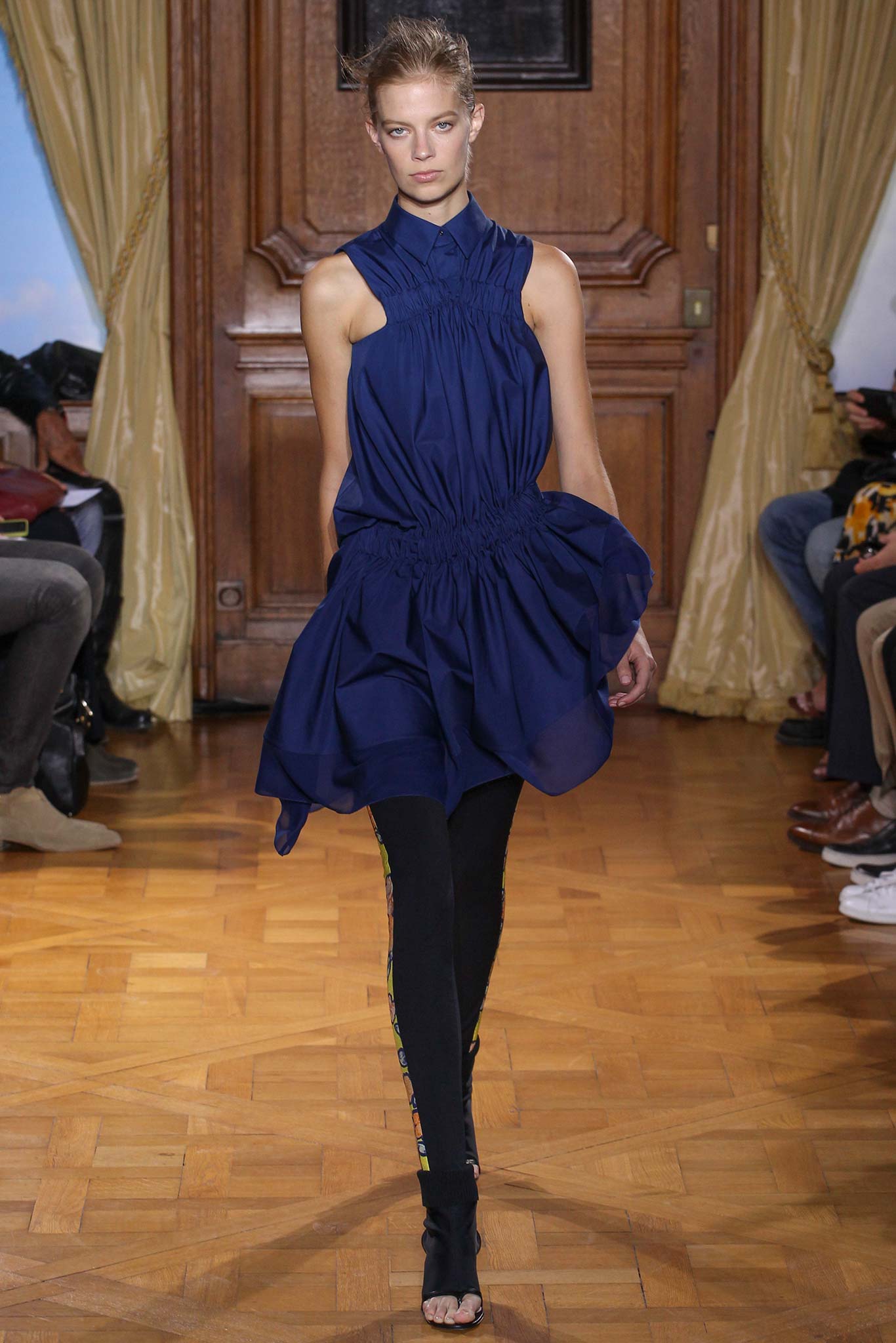 Viktor & Rolf S/S 15 Look 4