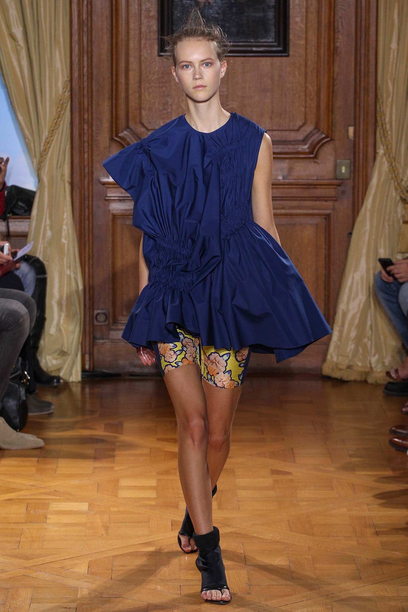 Viktor & Rolf S/S 15 Look 6