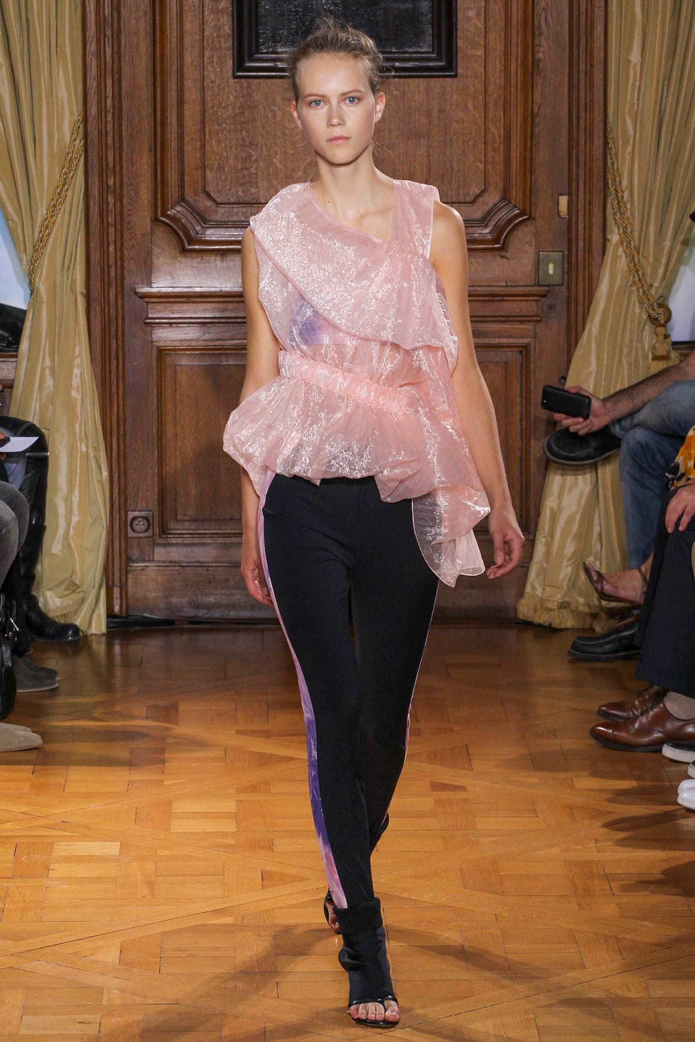 Viktor & Rolf S/S 15 Look 31