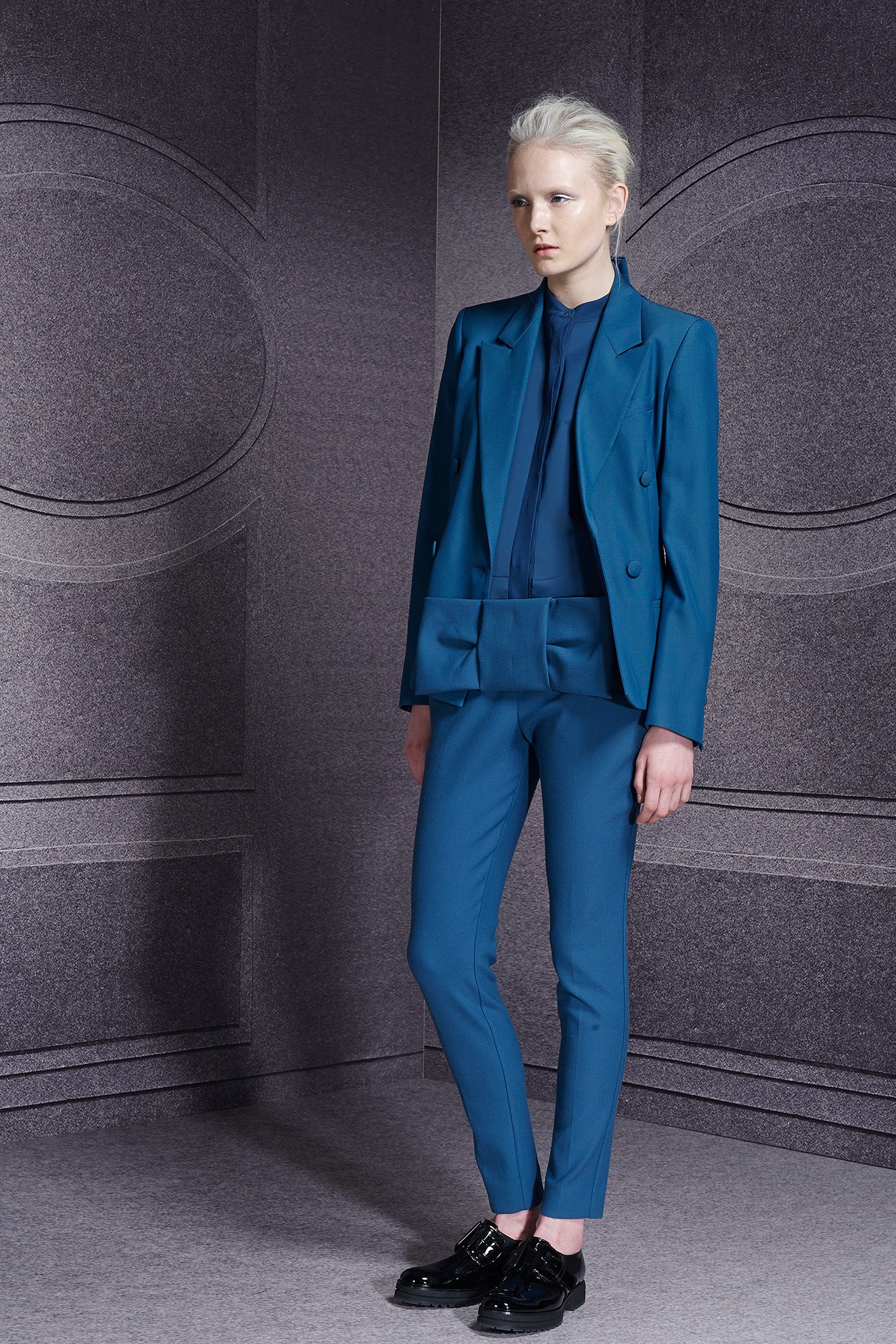 Viktor & Rolf F/W 14 Look 11