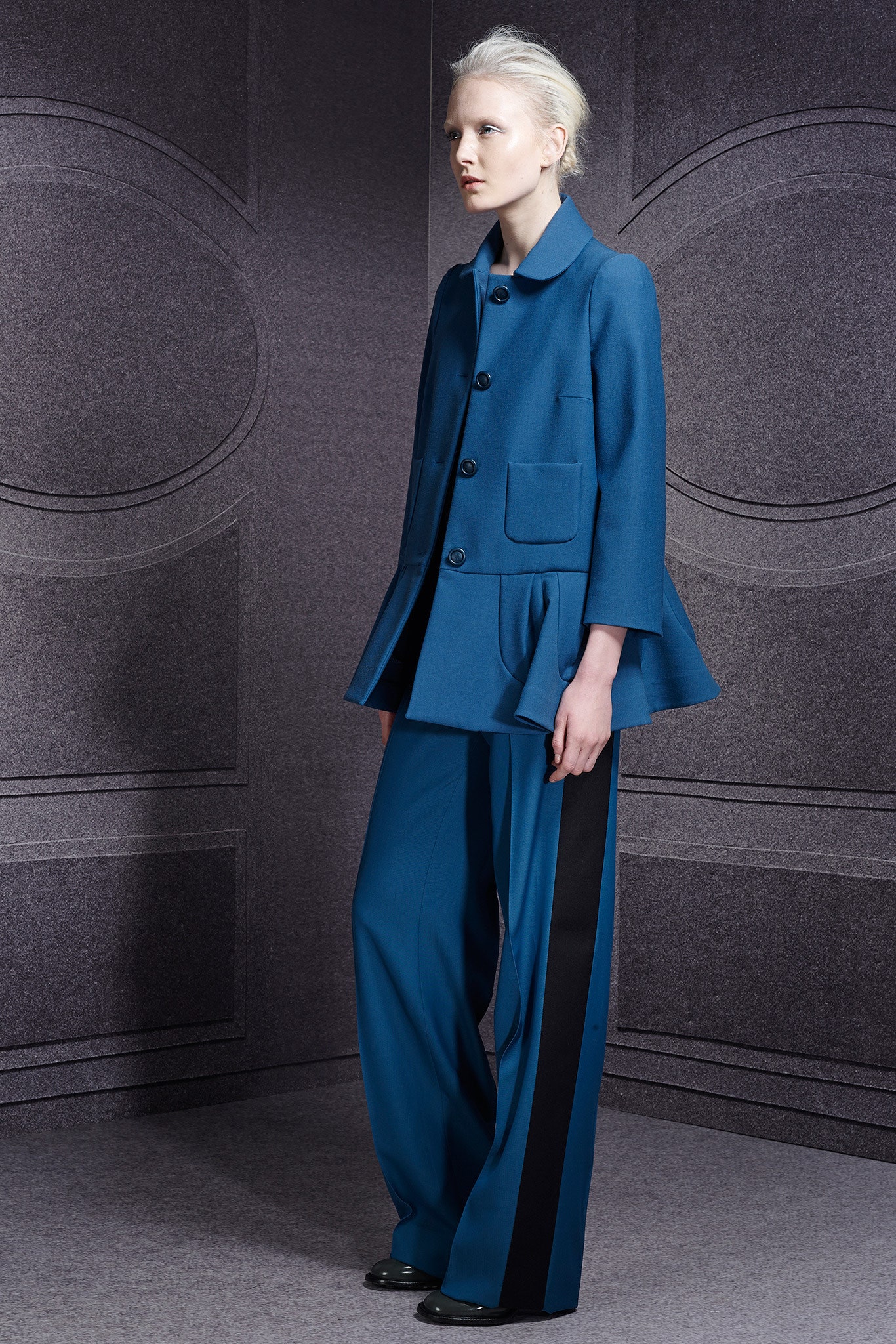 Viktor & Rolf F/W 14 Look 13