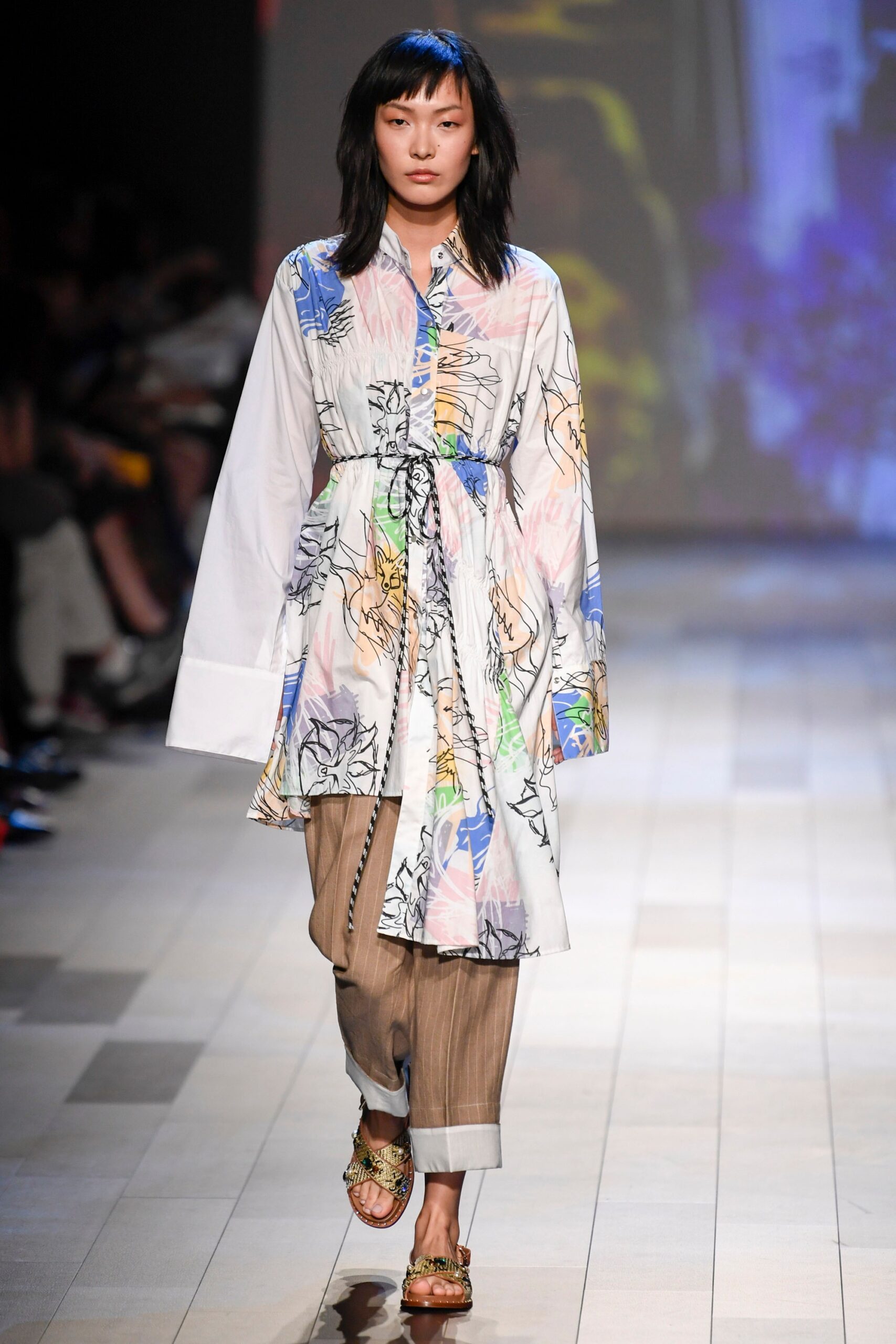 Vivienne Tam S/S 18 Look 19