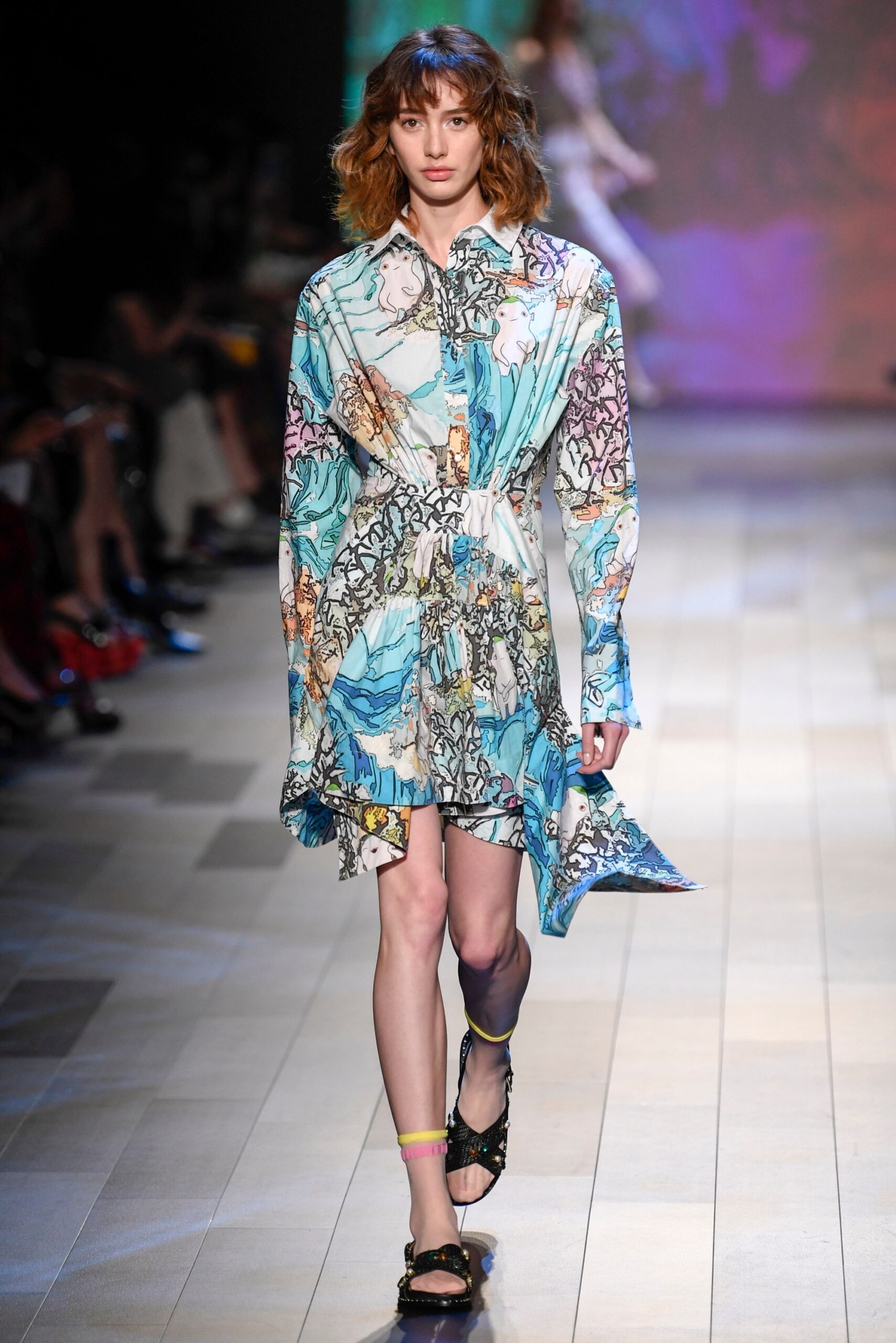 Vivienne Tam S/S 18 Look 23