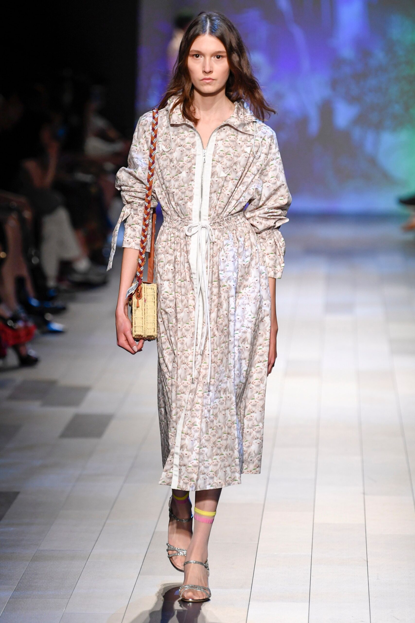 Vivienne Tam S/S 18 Look 25