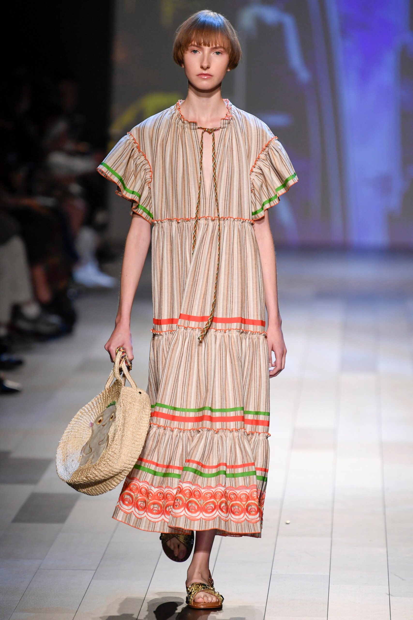 Vivienne Tam S/S 18 Look 28