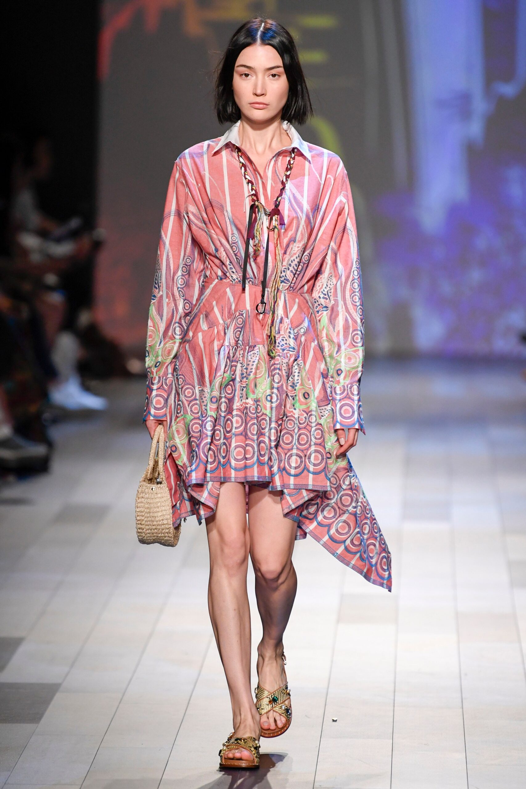 Vivienne Tam S/S 18 Look 31