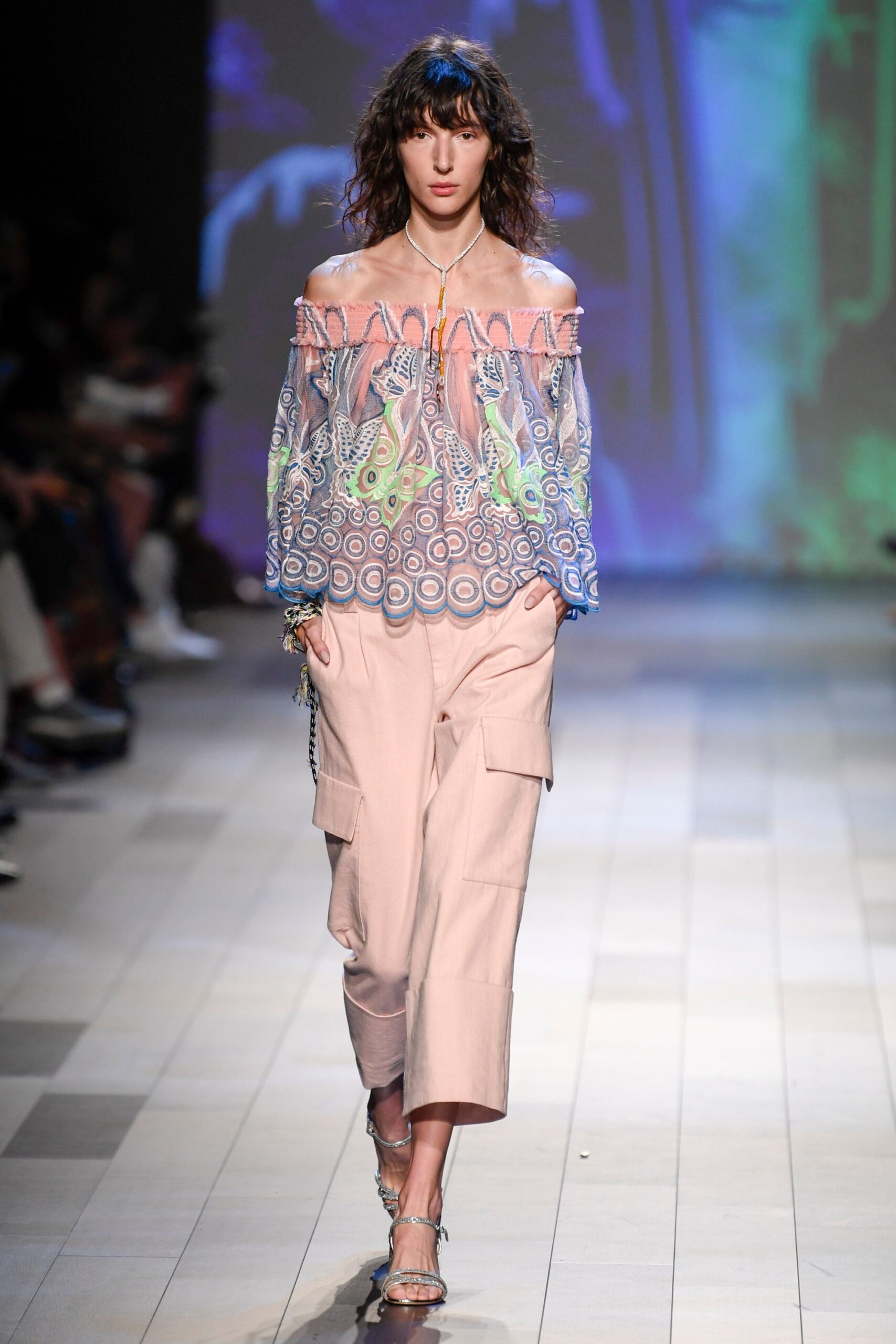 Vivienne Tam S/S 18 Look 33
