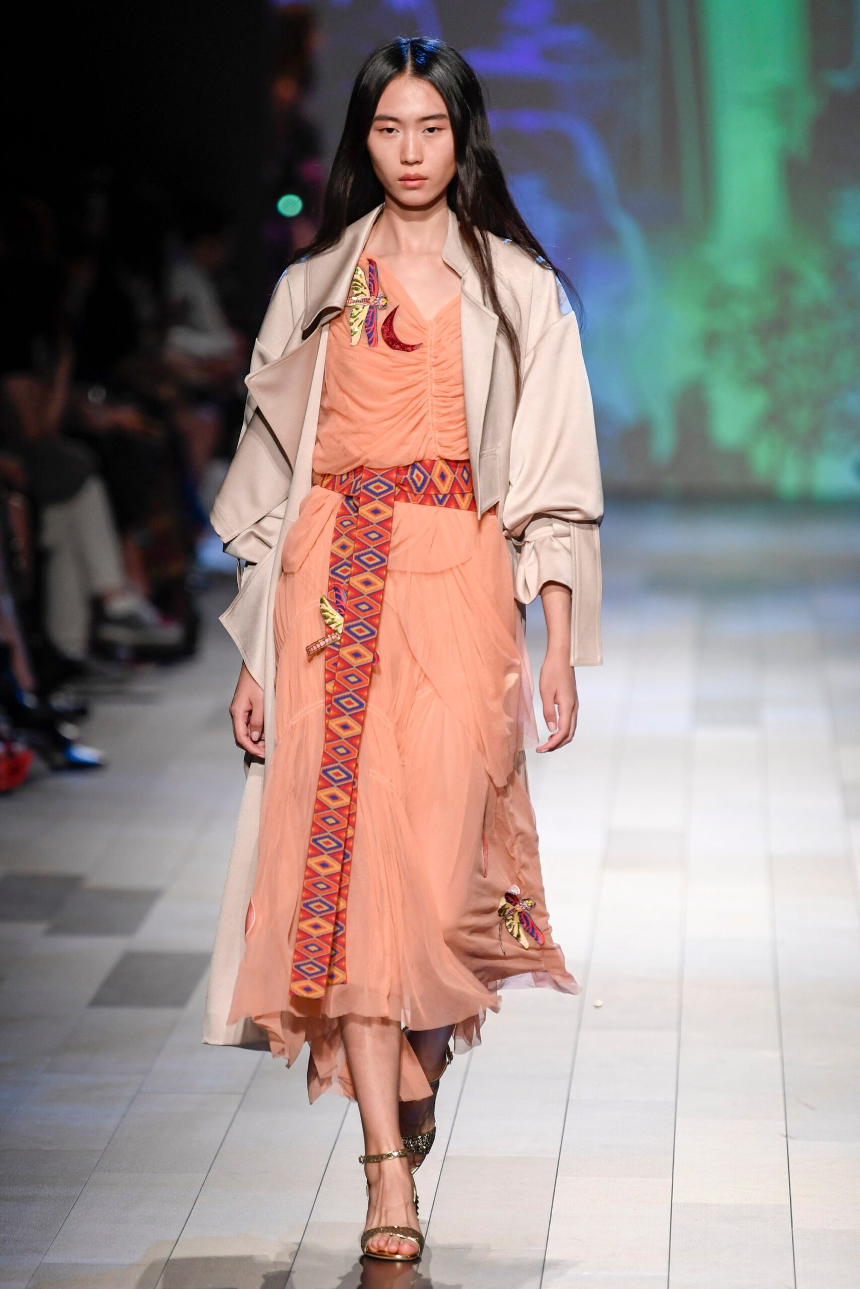 Vivienne Tam S/S 18 Look 37