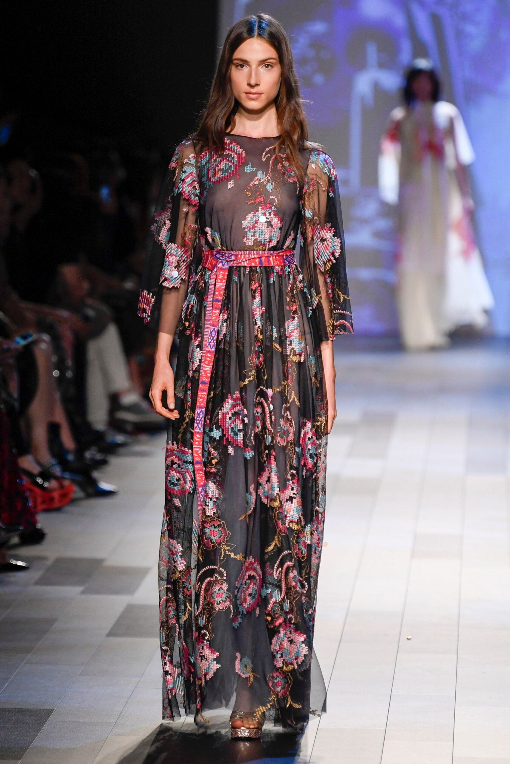 Vivienne Tam S/S 18 Look 38
