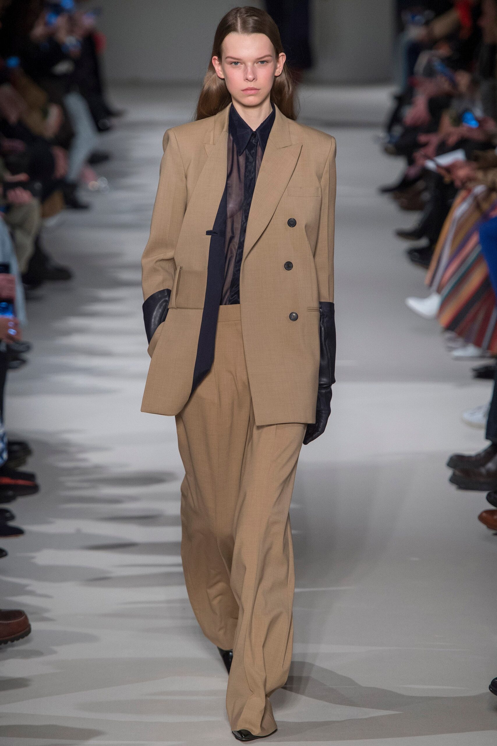 Victoria Beckham F/W 17 Look 12