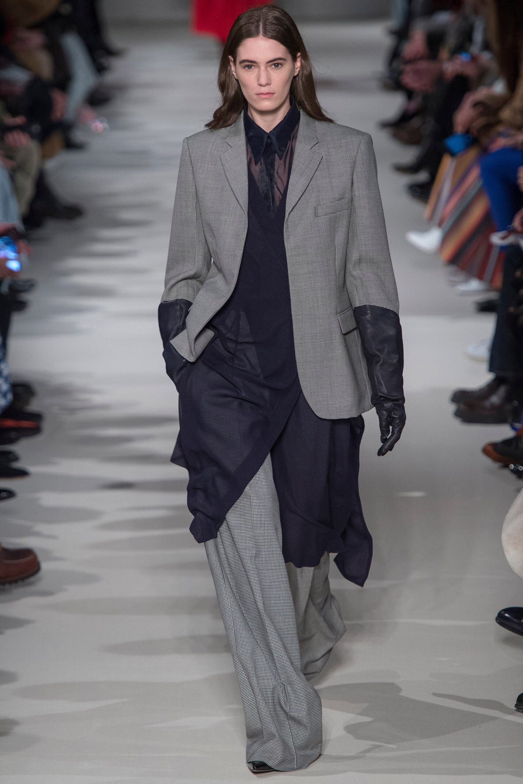 Victoria Beckham F/W 17 Look 18