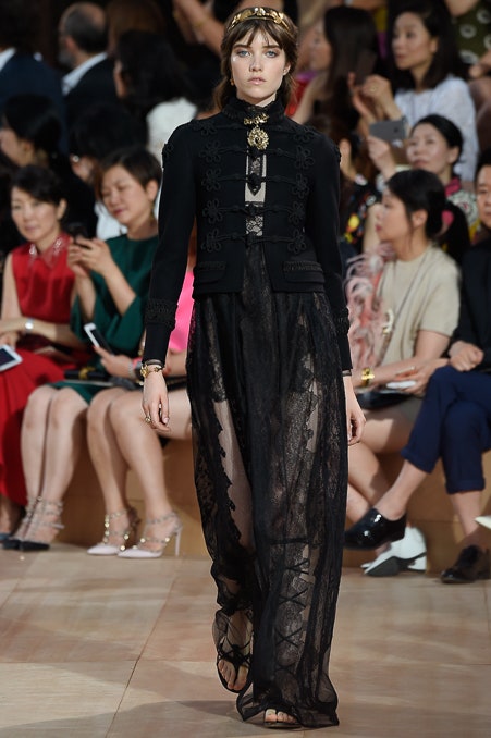 Valentino F/W 15 Couture Look 4
