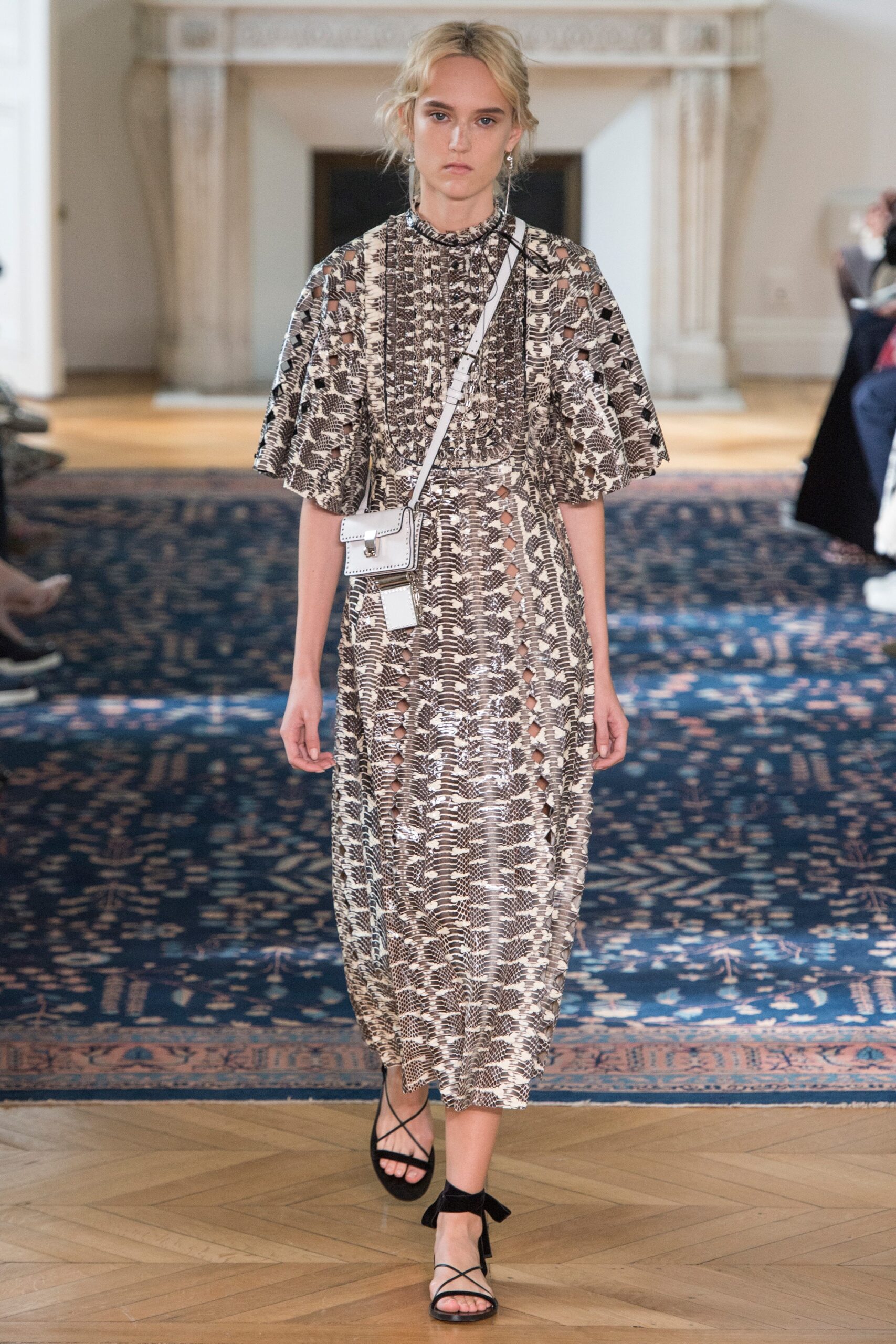 Valentino S/S 17 Look 18