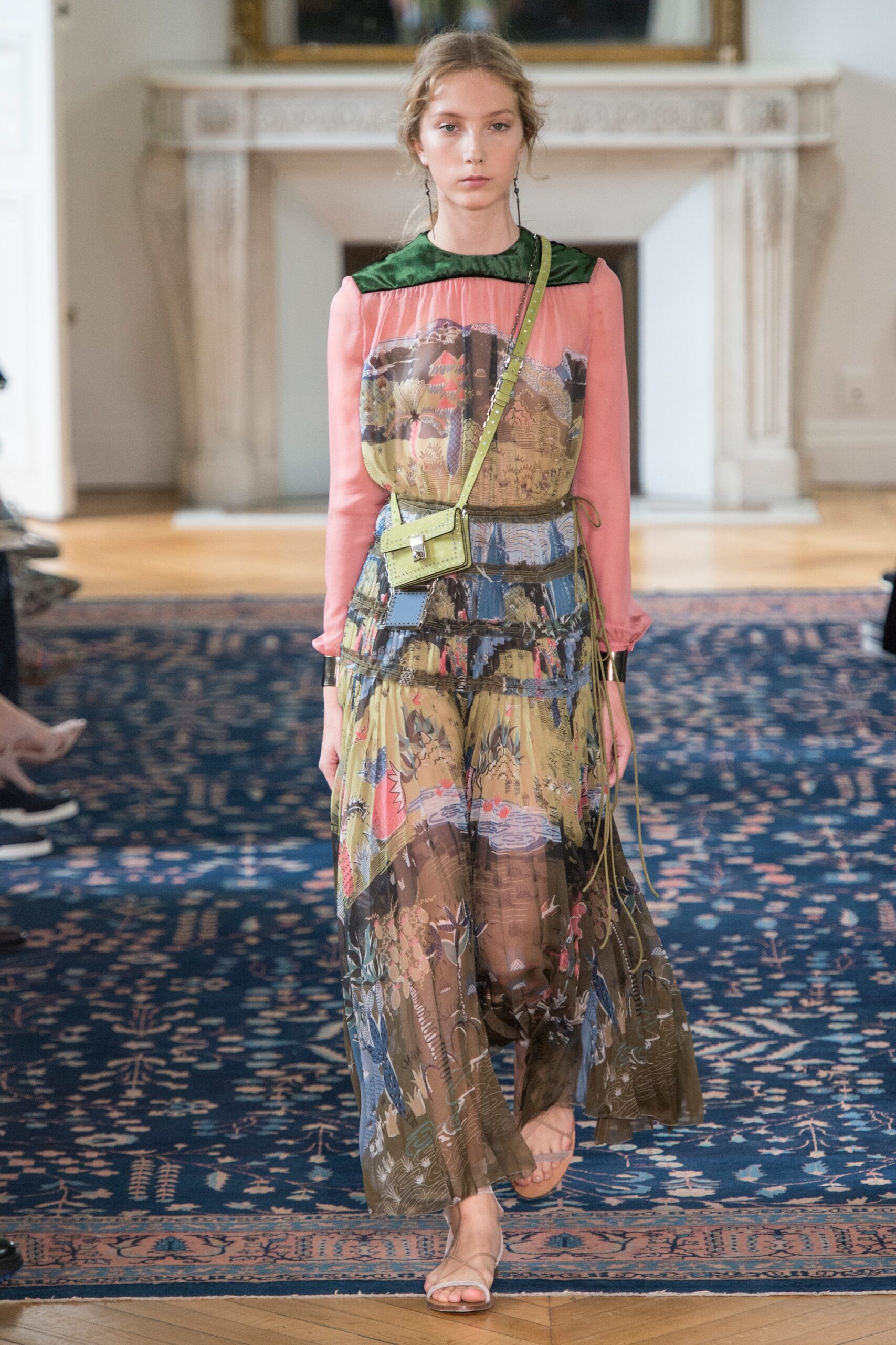 Valentino S/S 17 Look 21
