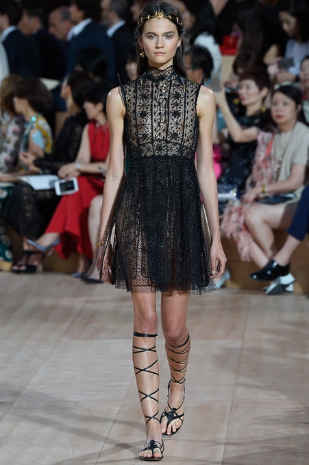 Valentino F/W 15 Couture Look 13