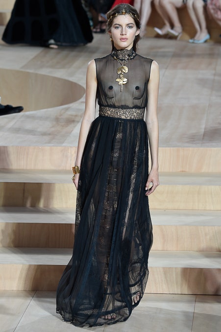 Valentino F/W 15 Couture Look 15