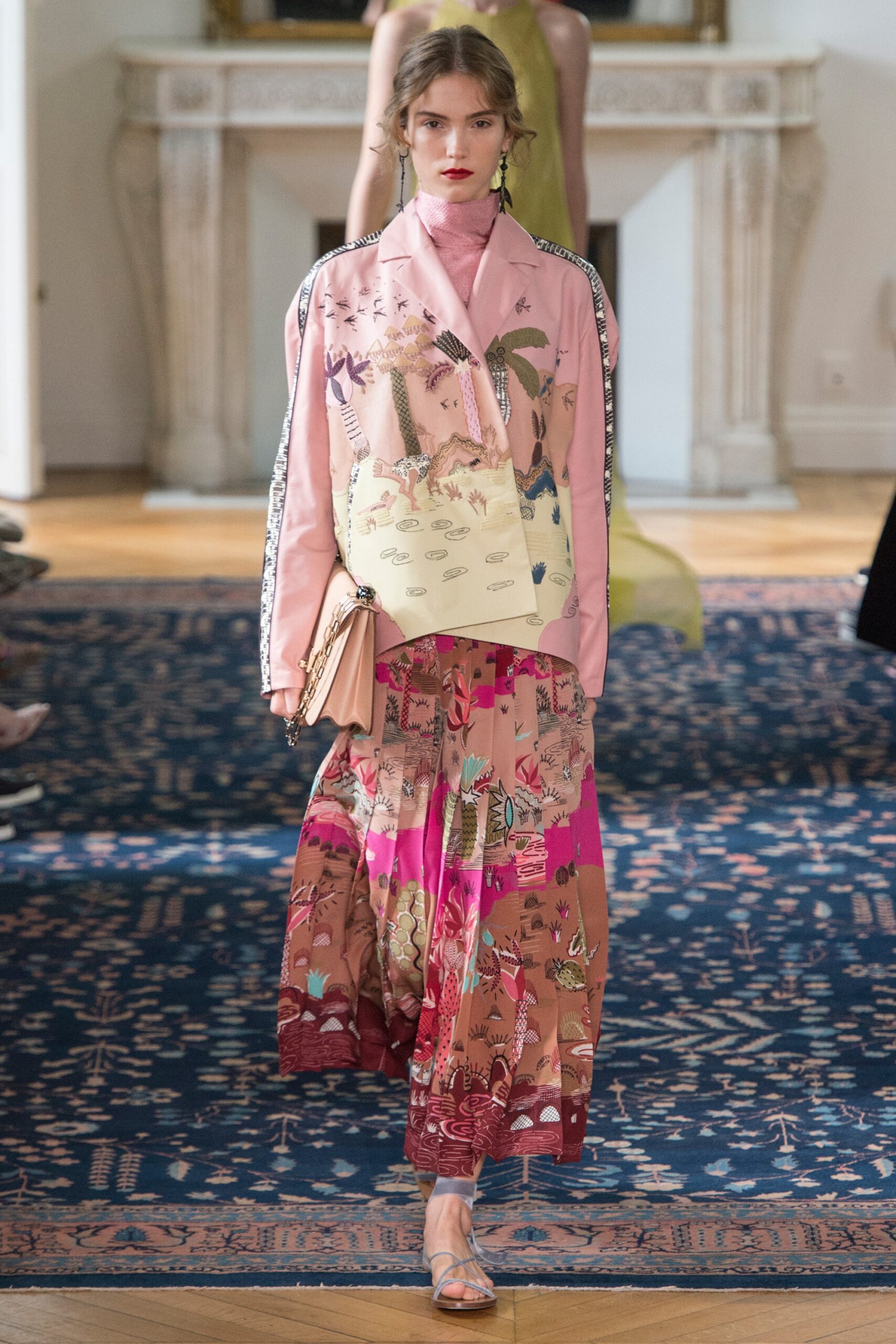 Valentino S/S 17 Look 31