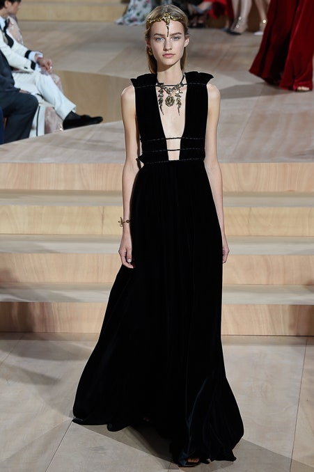 Valentino F/W 15 Couture Look 36