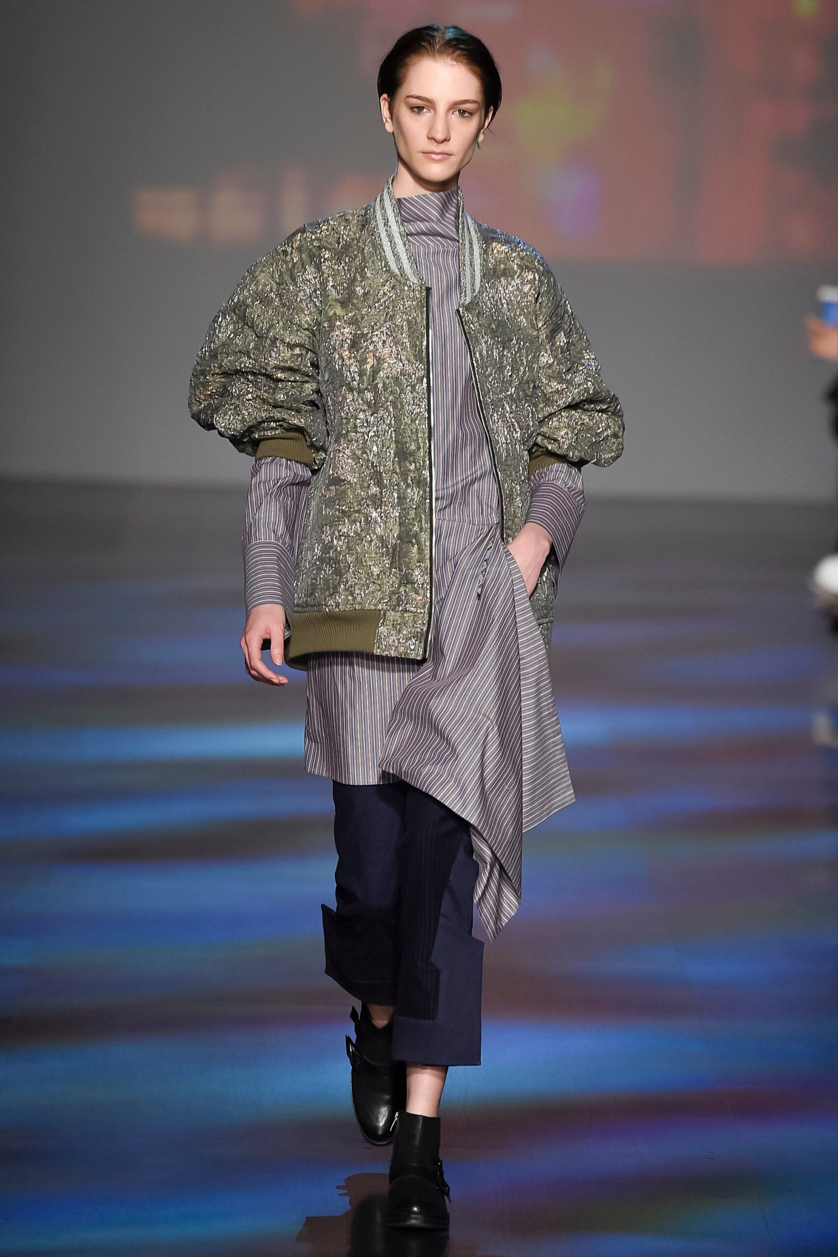 Vivienne Tam Fall 2017 Ready-to-Wear