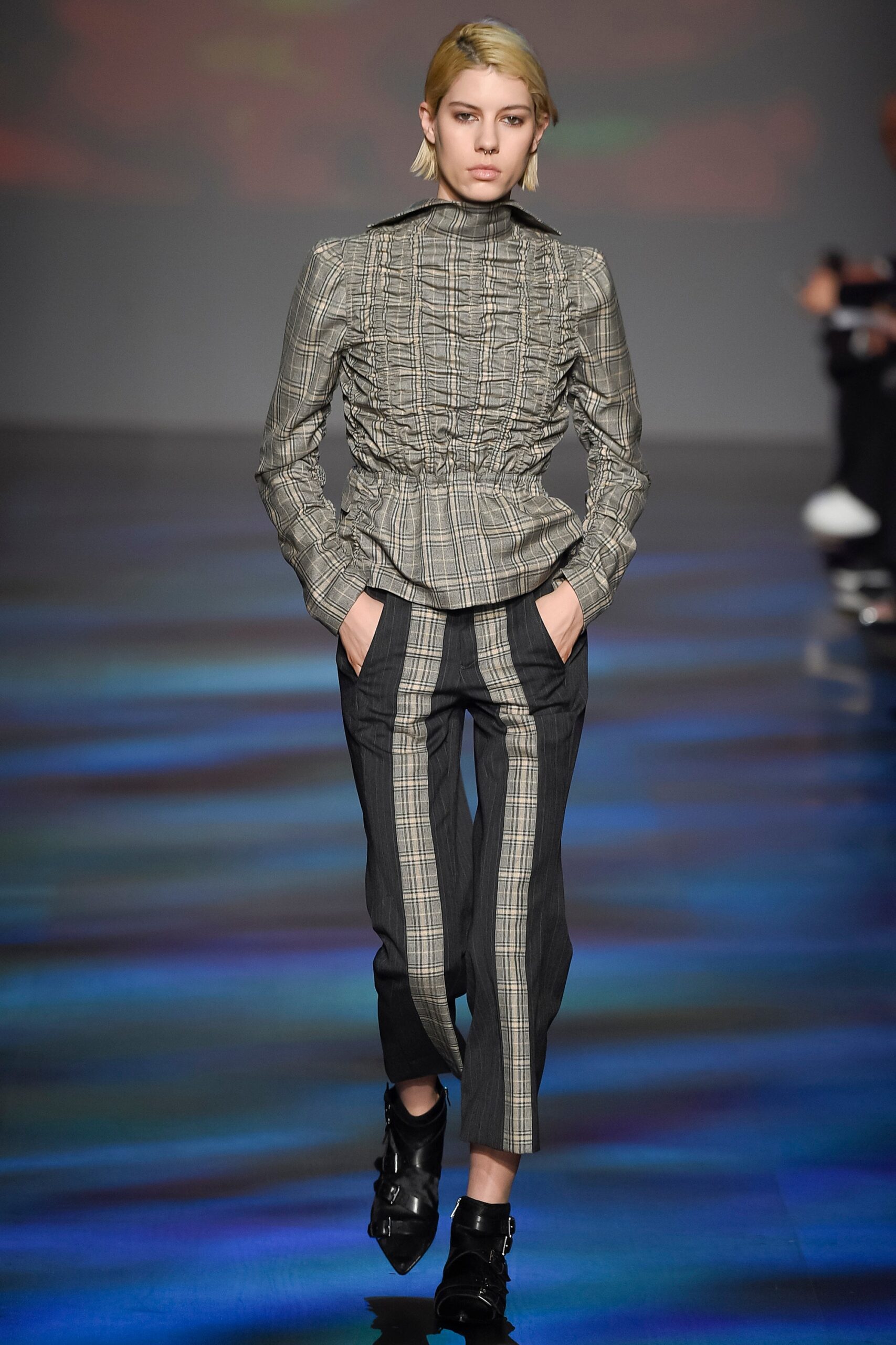 Vivienne Tam F/W 17 Look 2