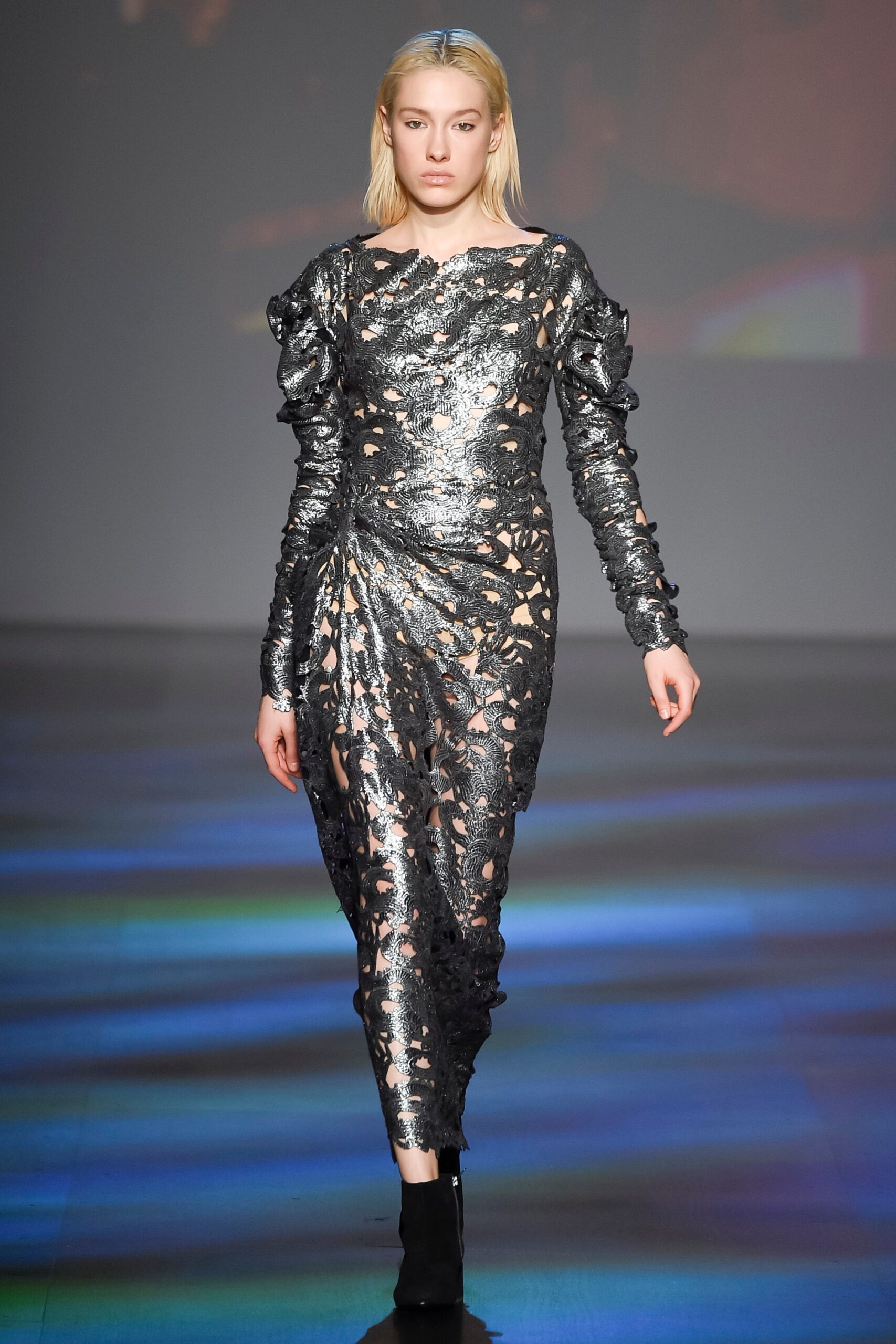 Vivienne Tam F/W 17 Look 15