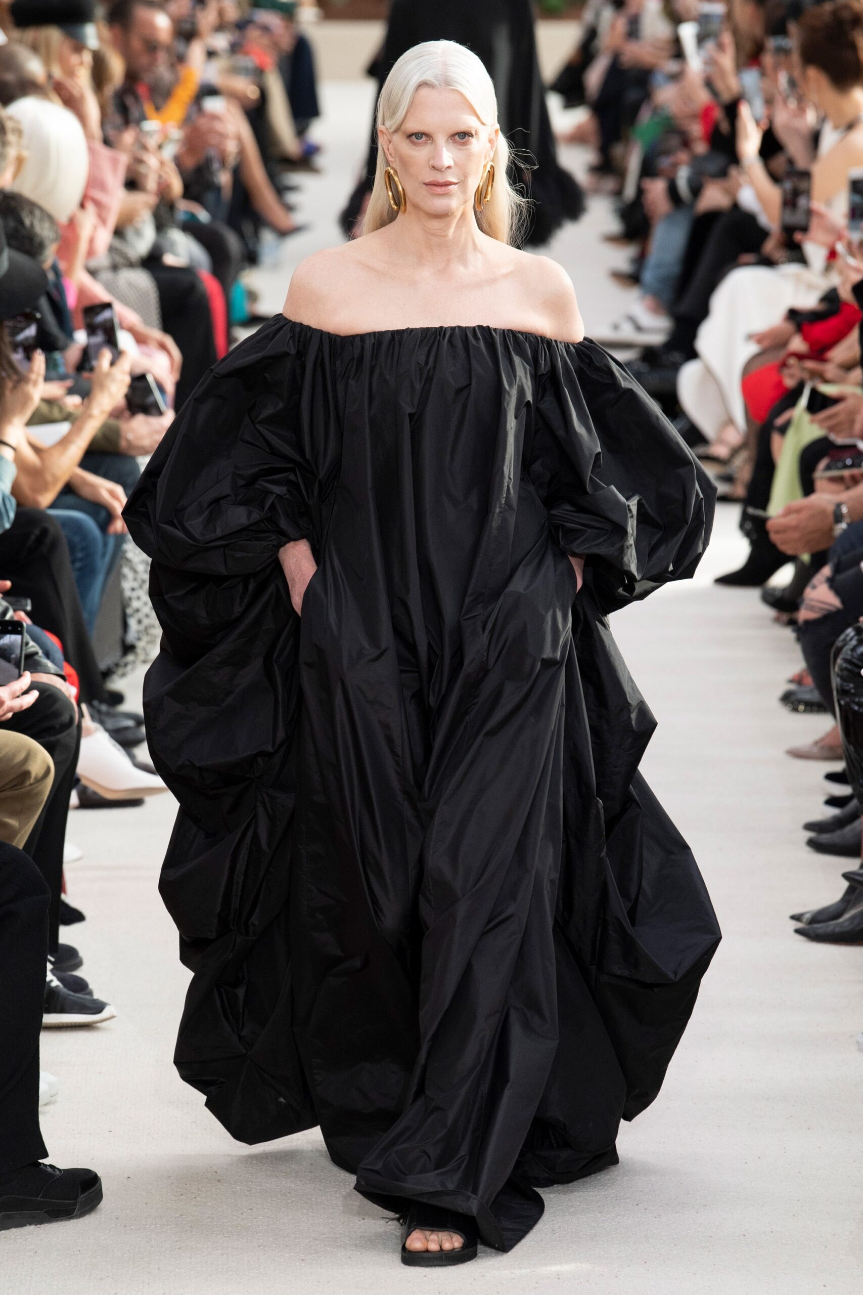 Valentino S/S 19 Look 1