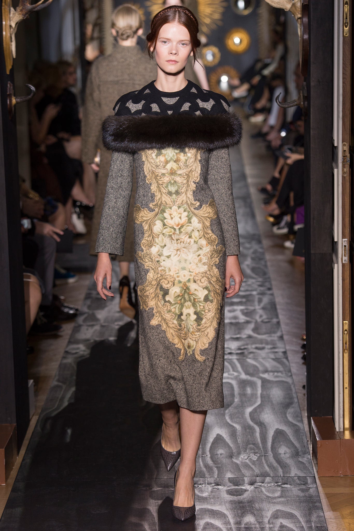 Valentino F/W 13 Couture Look 4
