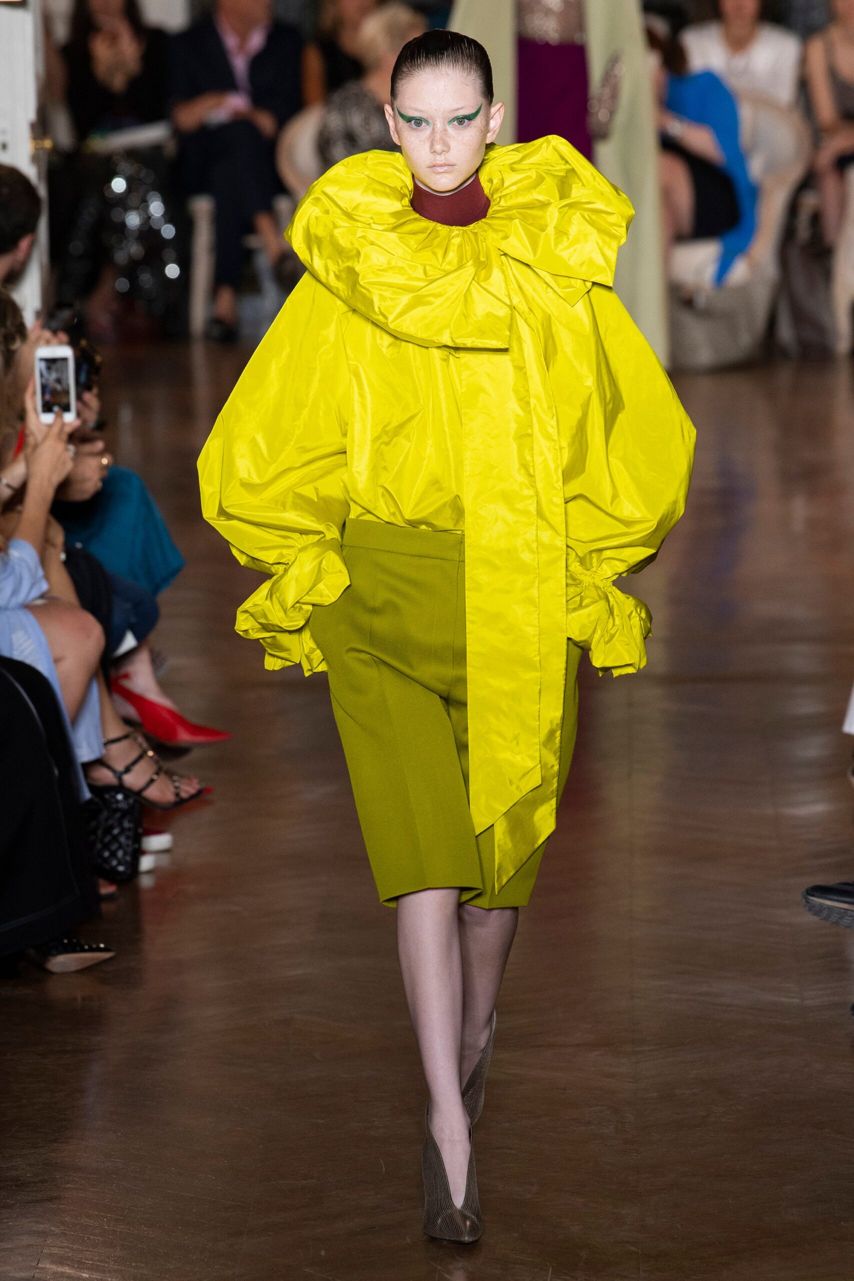 Valentino F/W 18 Couture Look 2