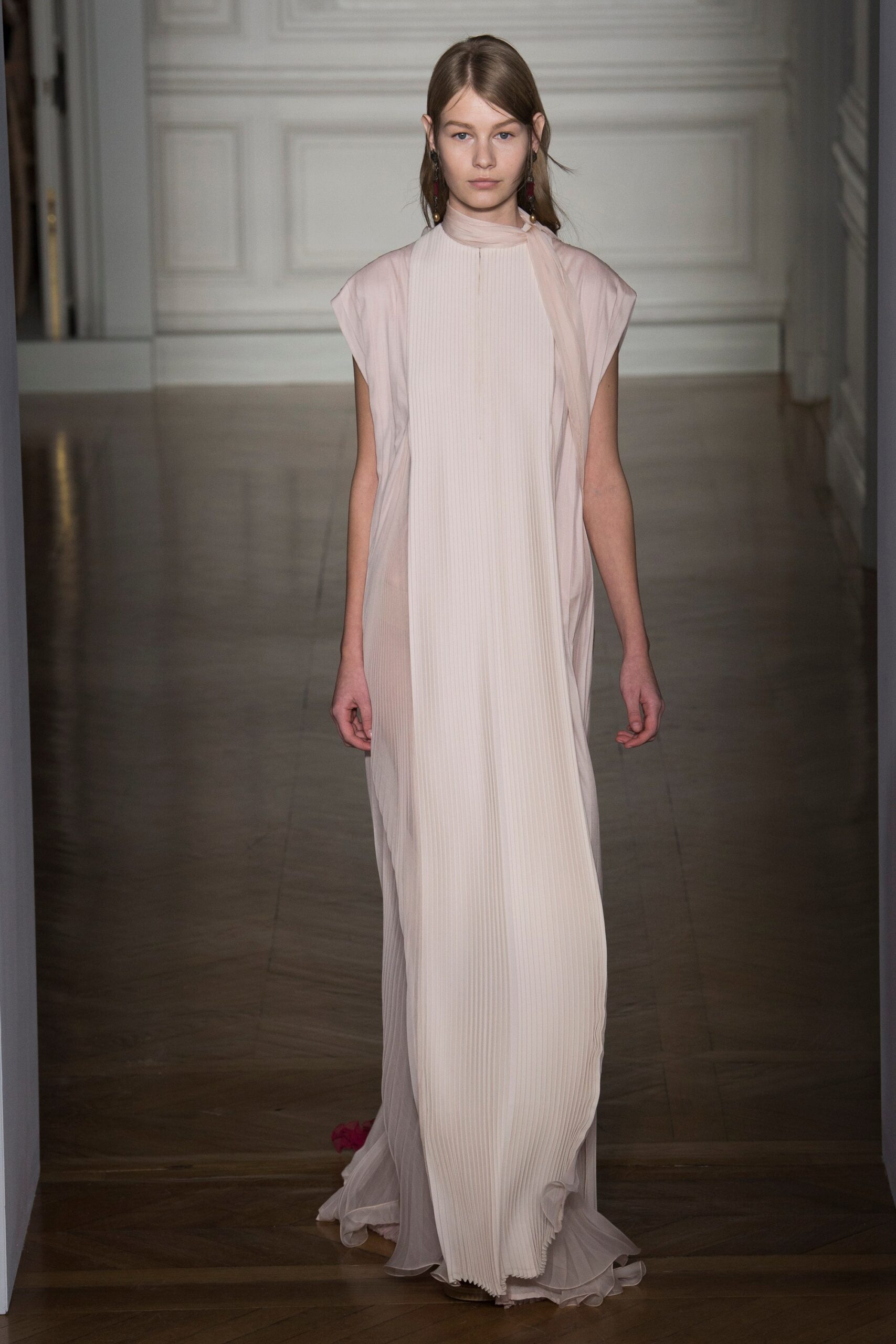 Valentino Spring 2017 Couture