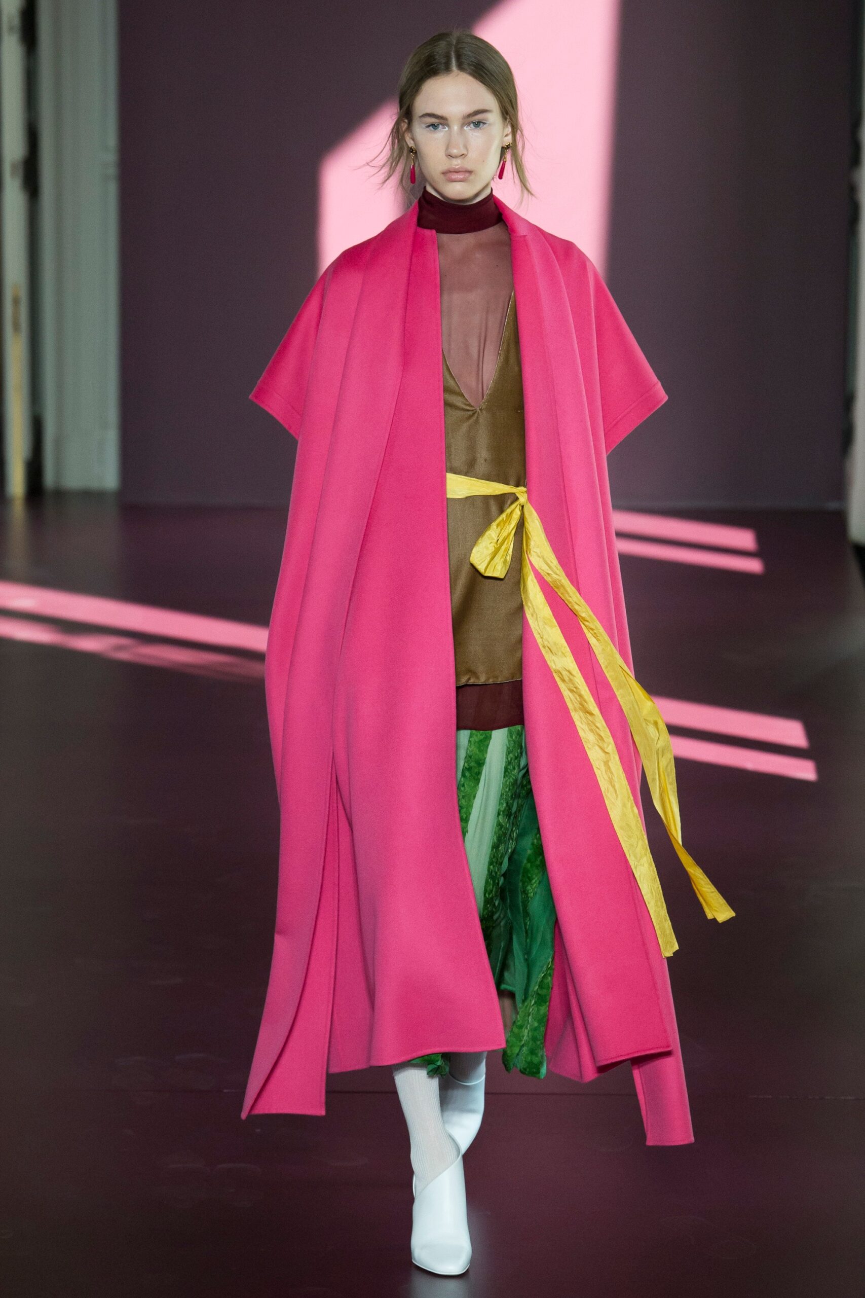 Valentino F/W 17 Couture Look 5