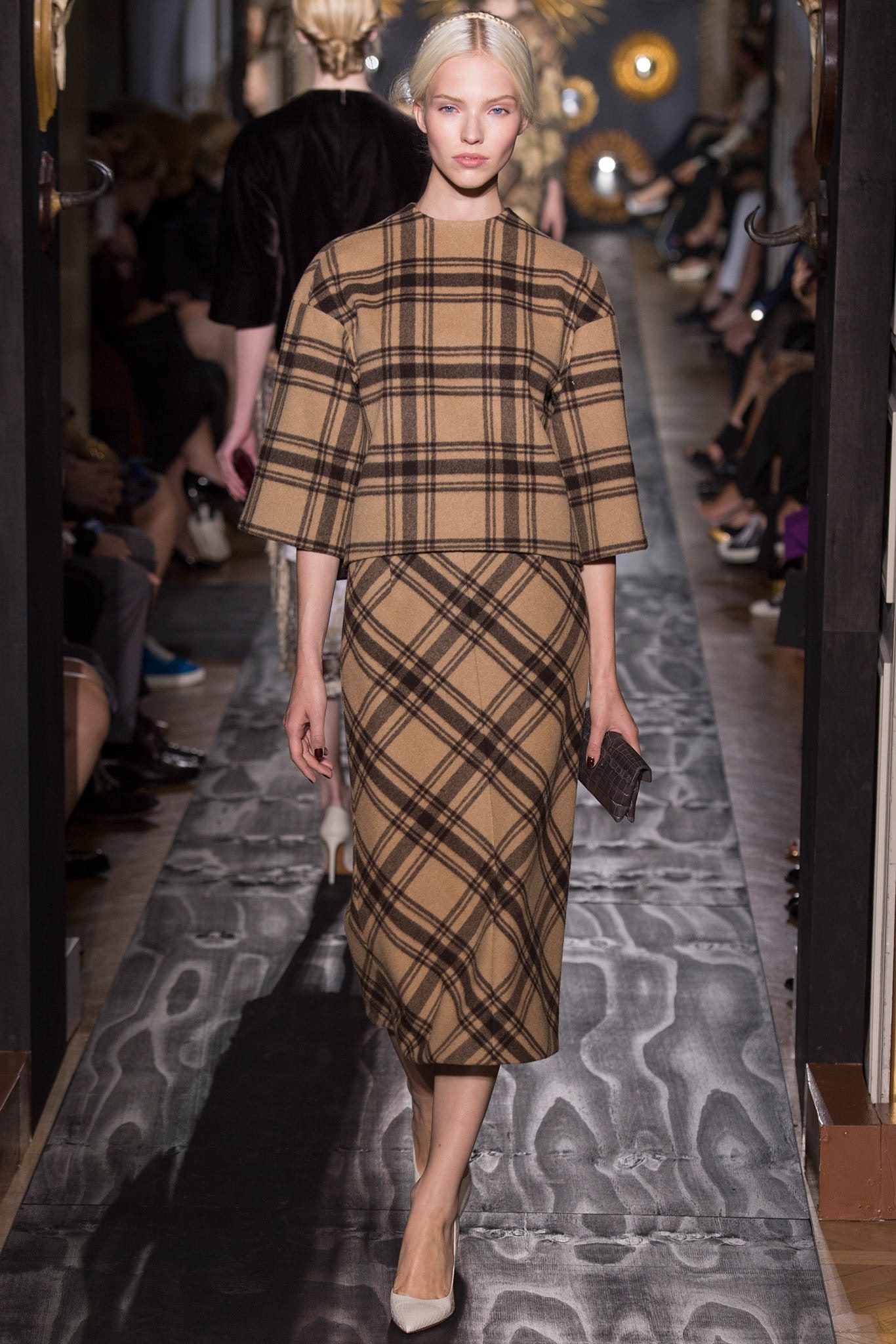 Valentino F/W 13 Couture Look 8
