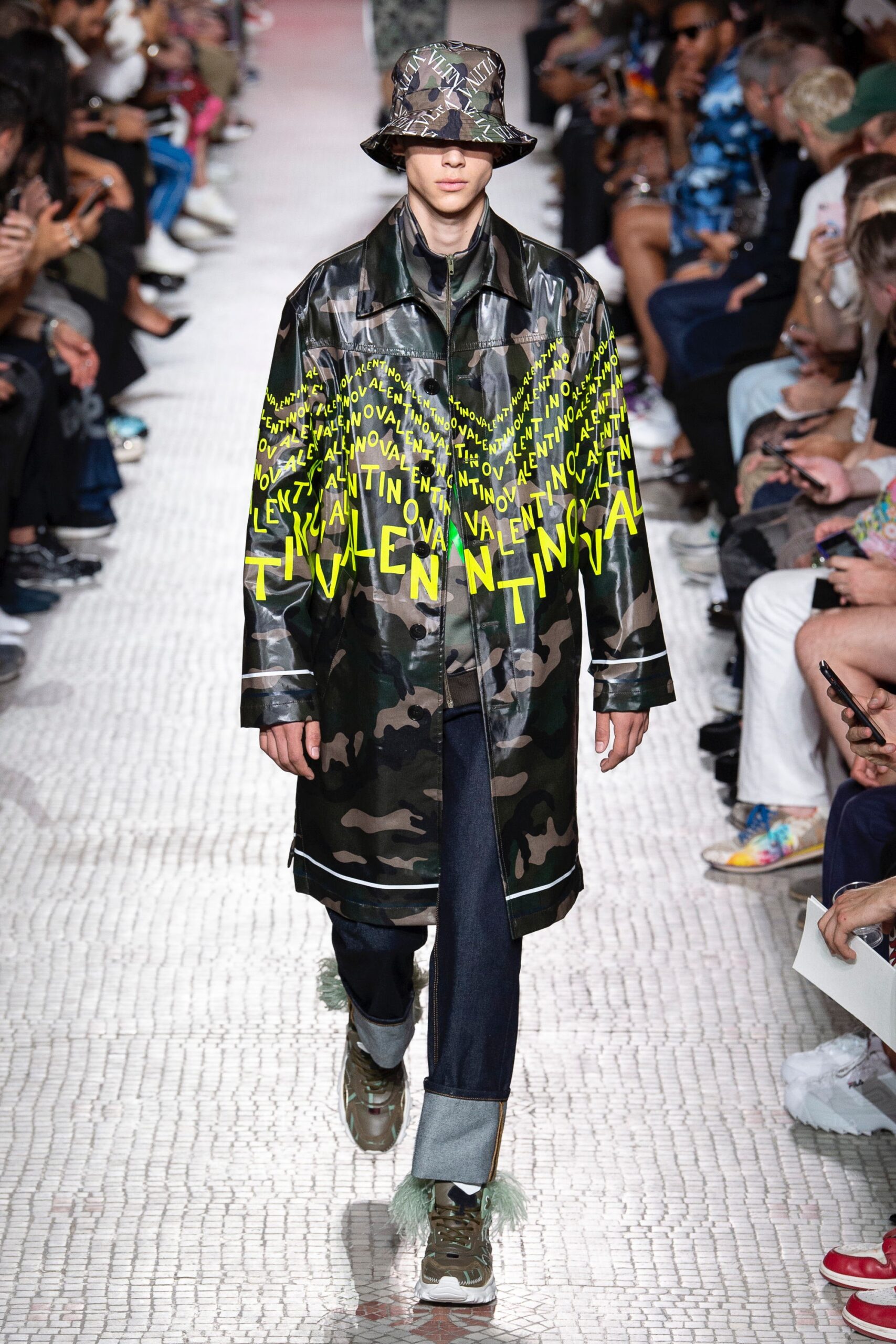 Valentino S/S 19 Menswear Look 7