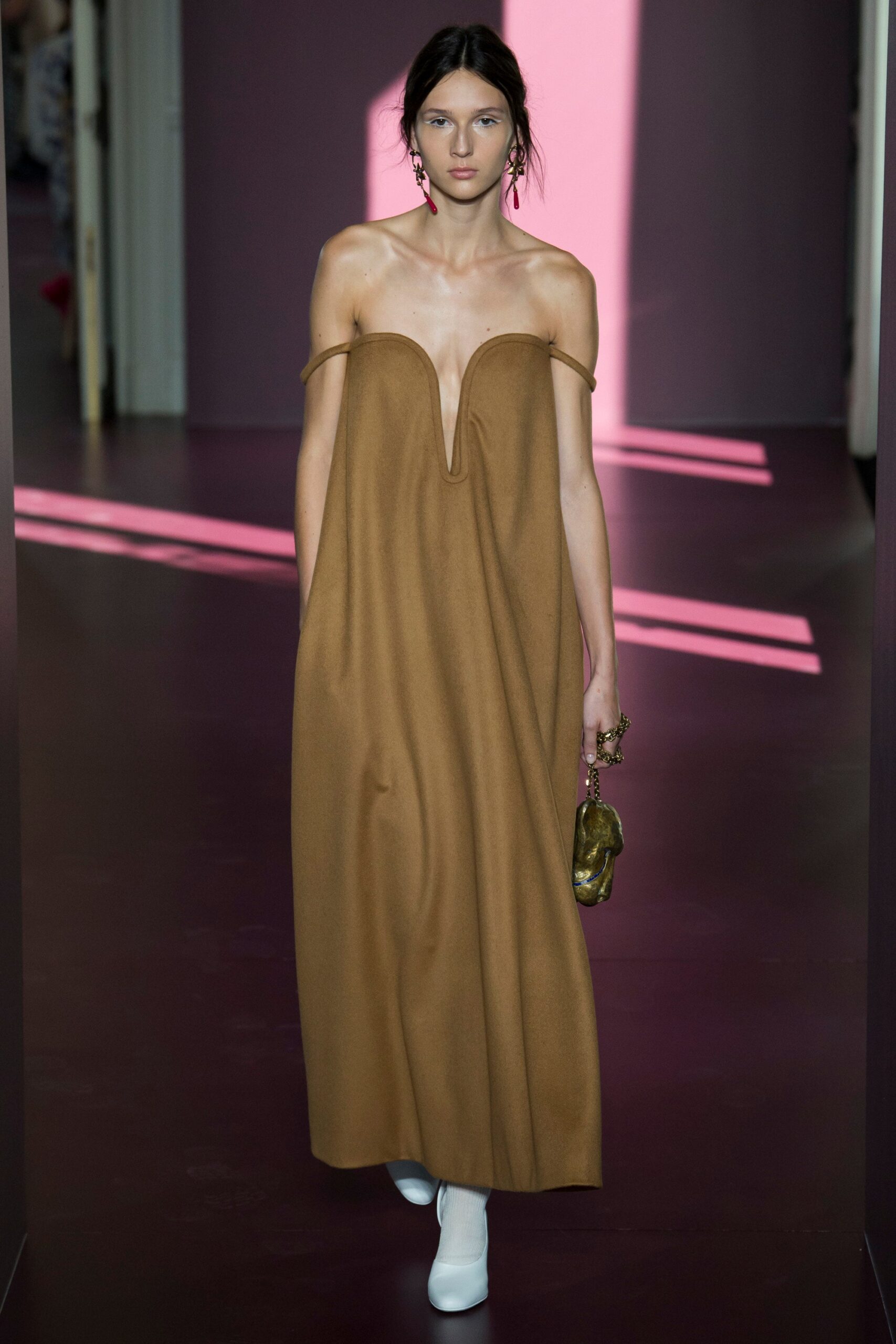 Valentino F/W 17 Couture Look 9