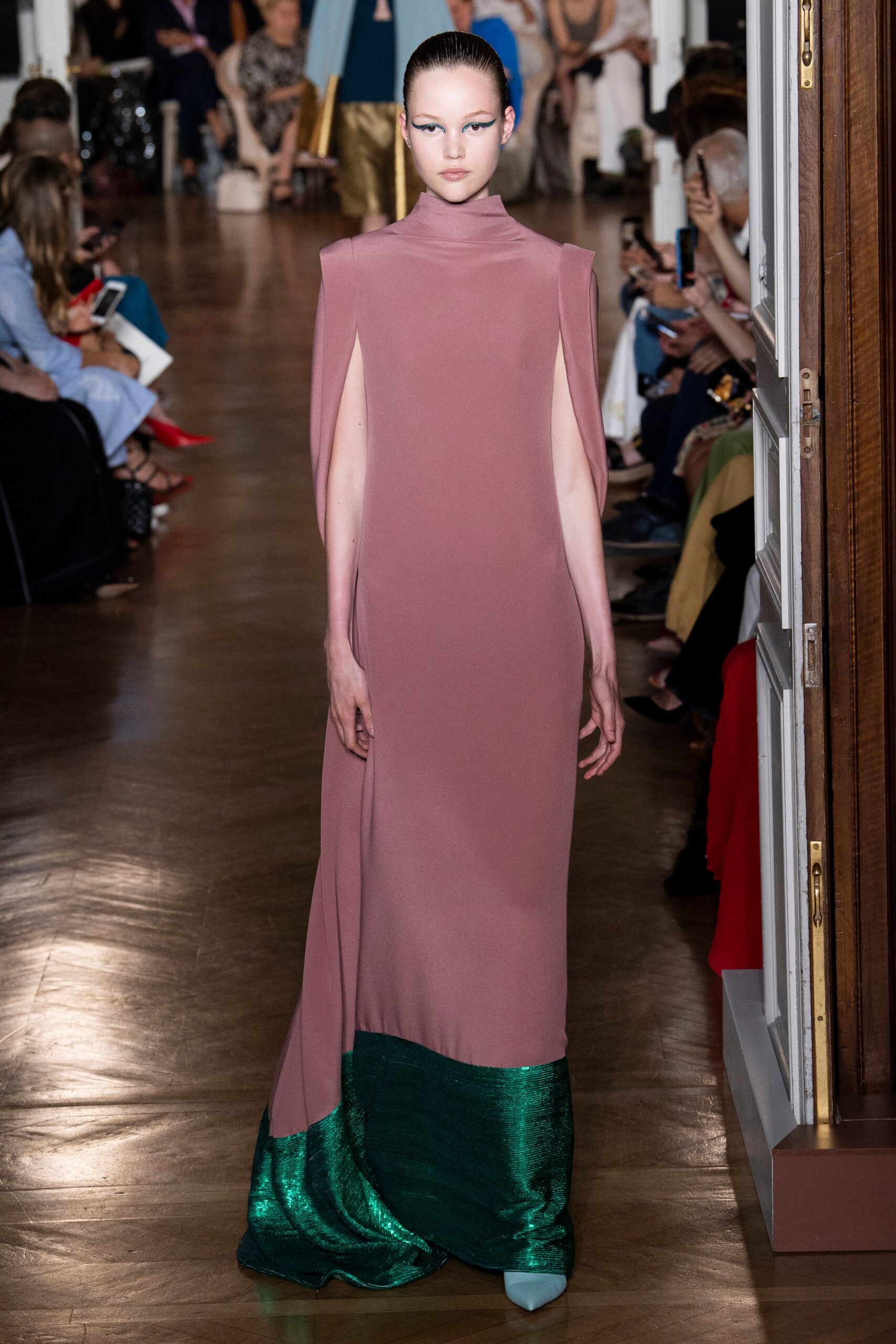 Valentino F/W 18 Couture Look 8