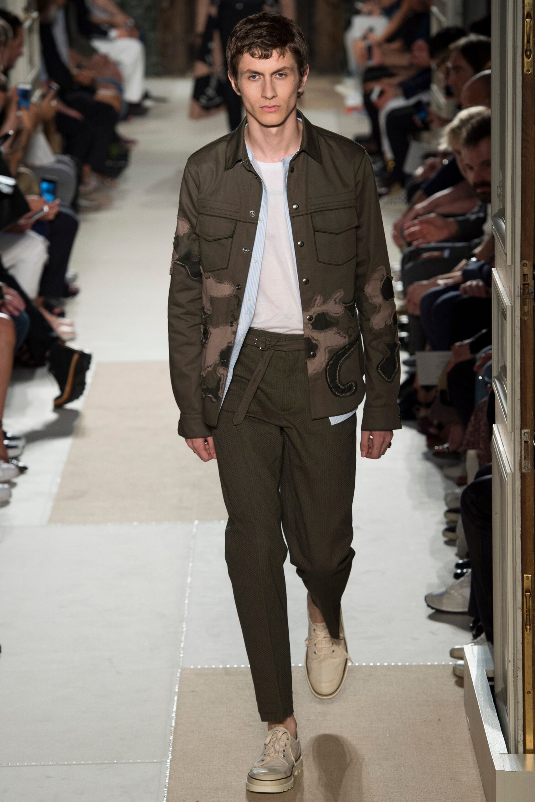 Valentino S/S 17 Menswear Look 10