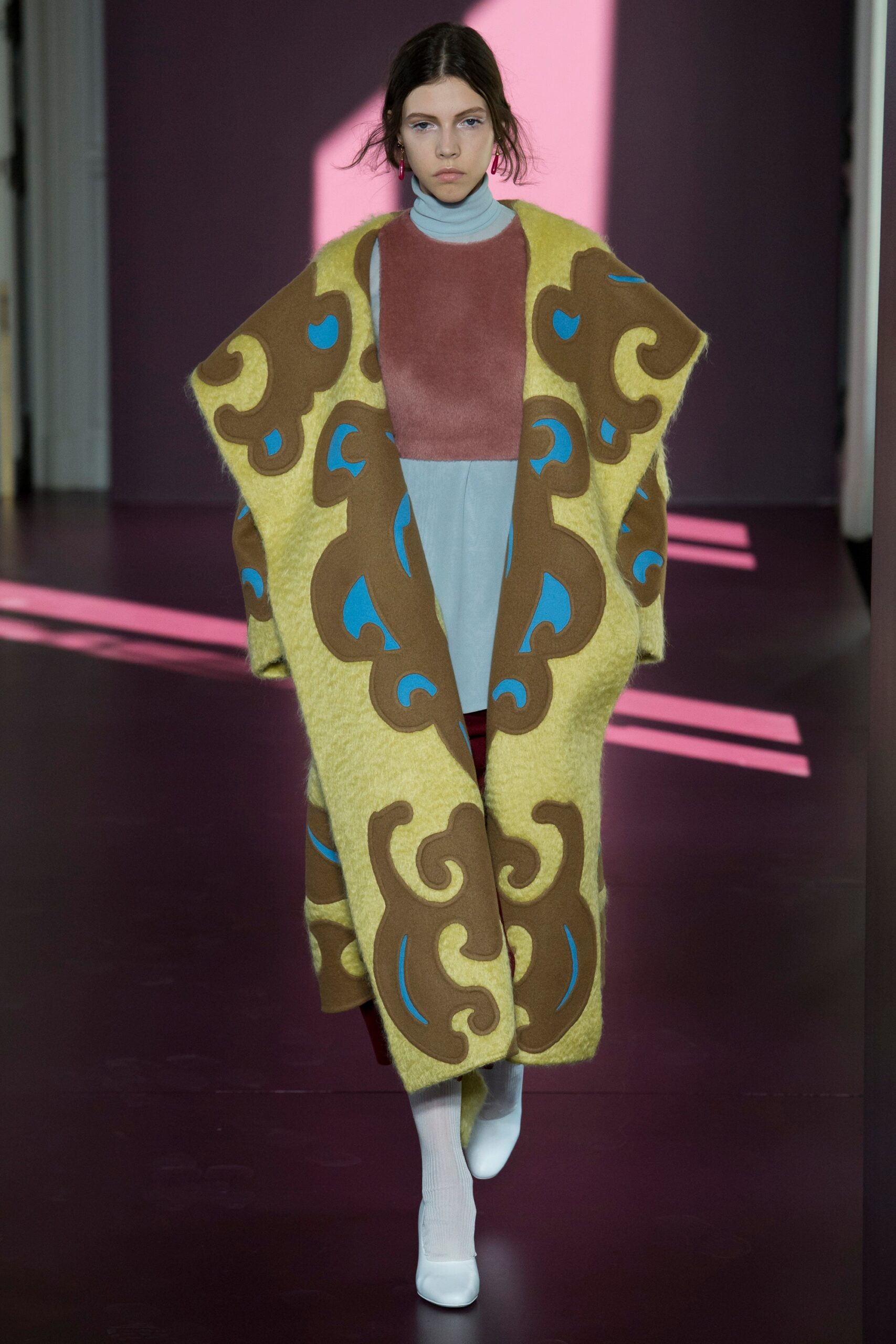 Valentino F/W 17 Couture Look 11