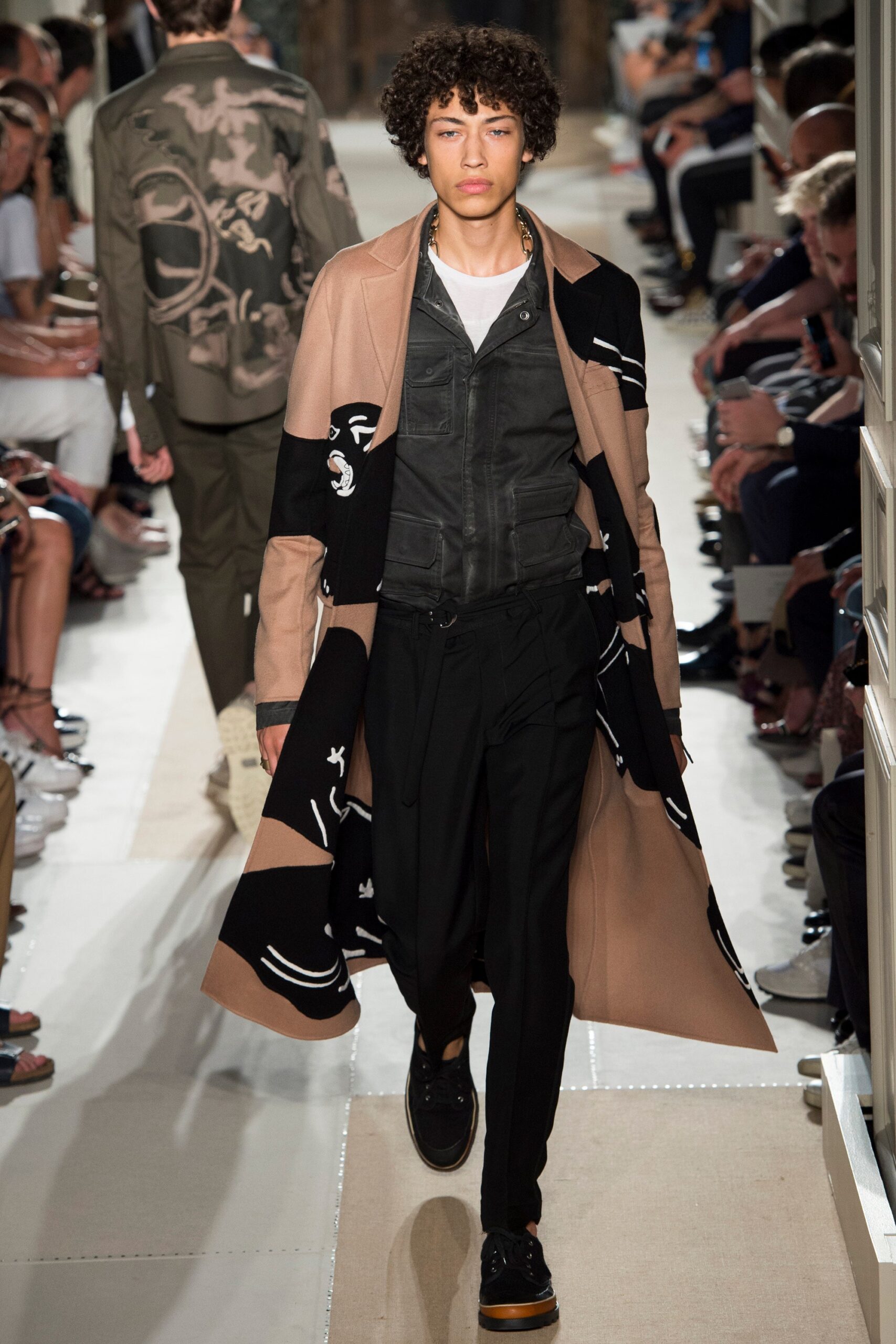 Valentino S/S 17 Menswear Look 11