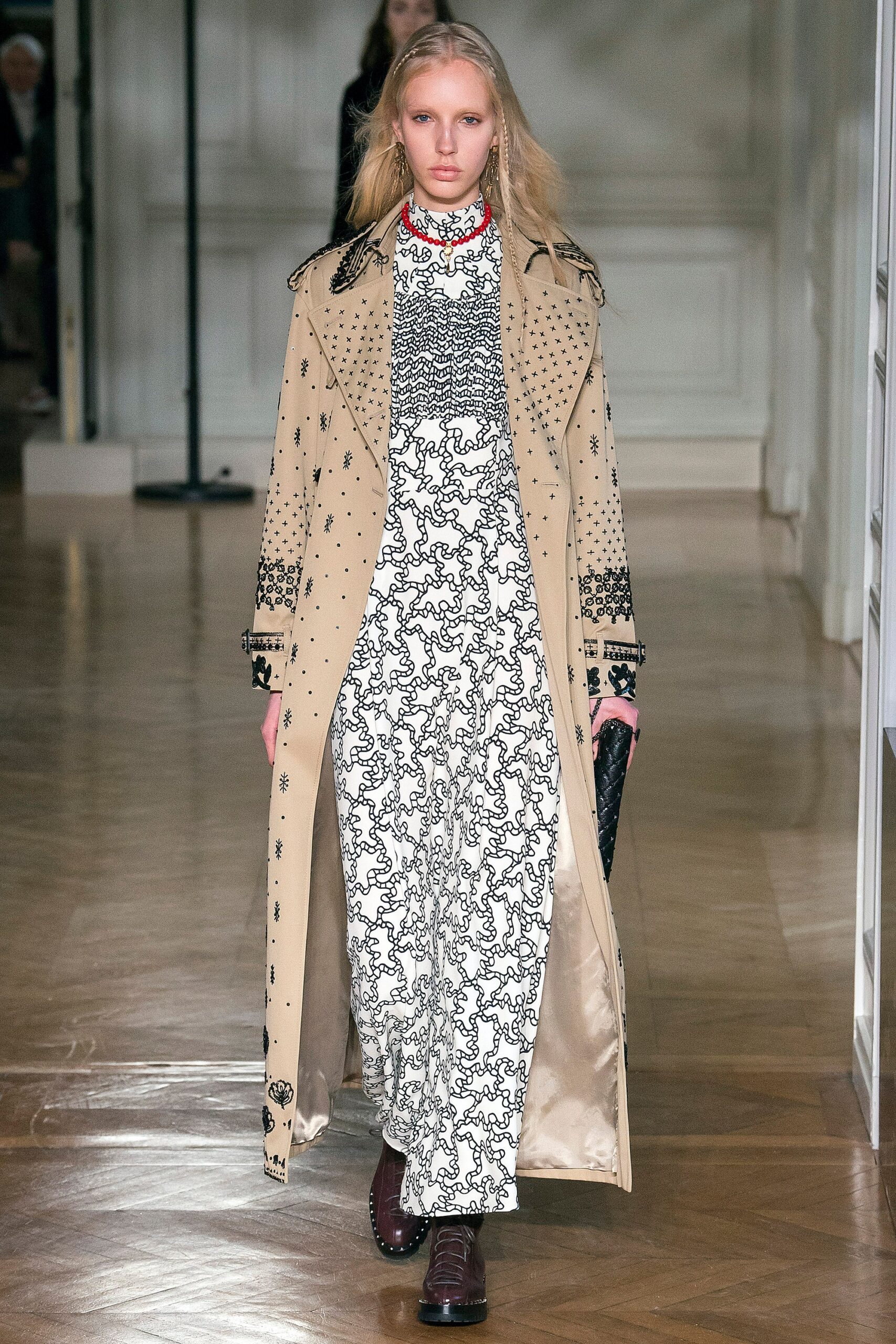 Valentino F/W 17 Look 3