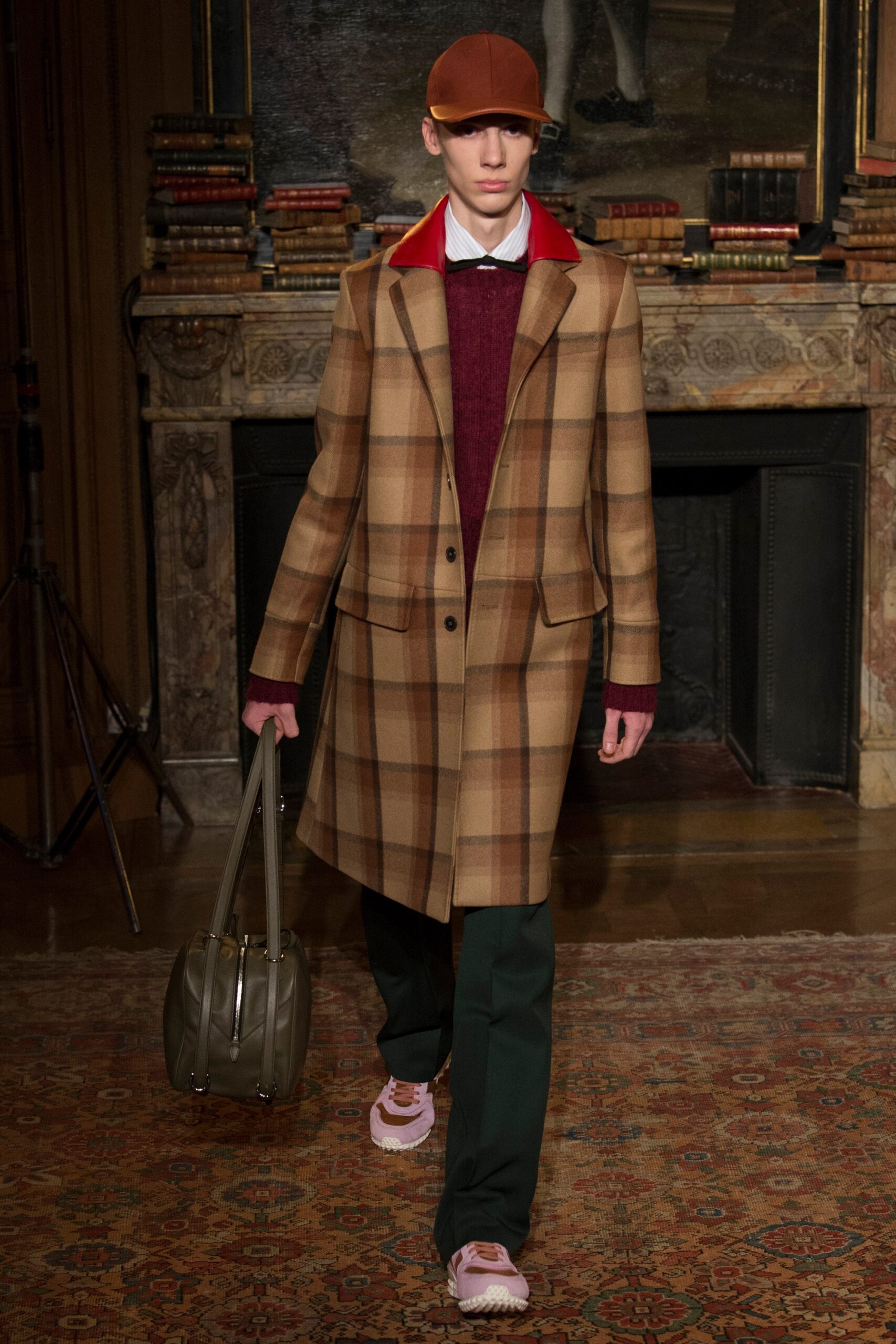 Valentino F/W 17 Menswear Look 3