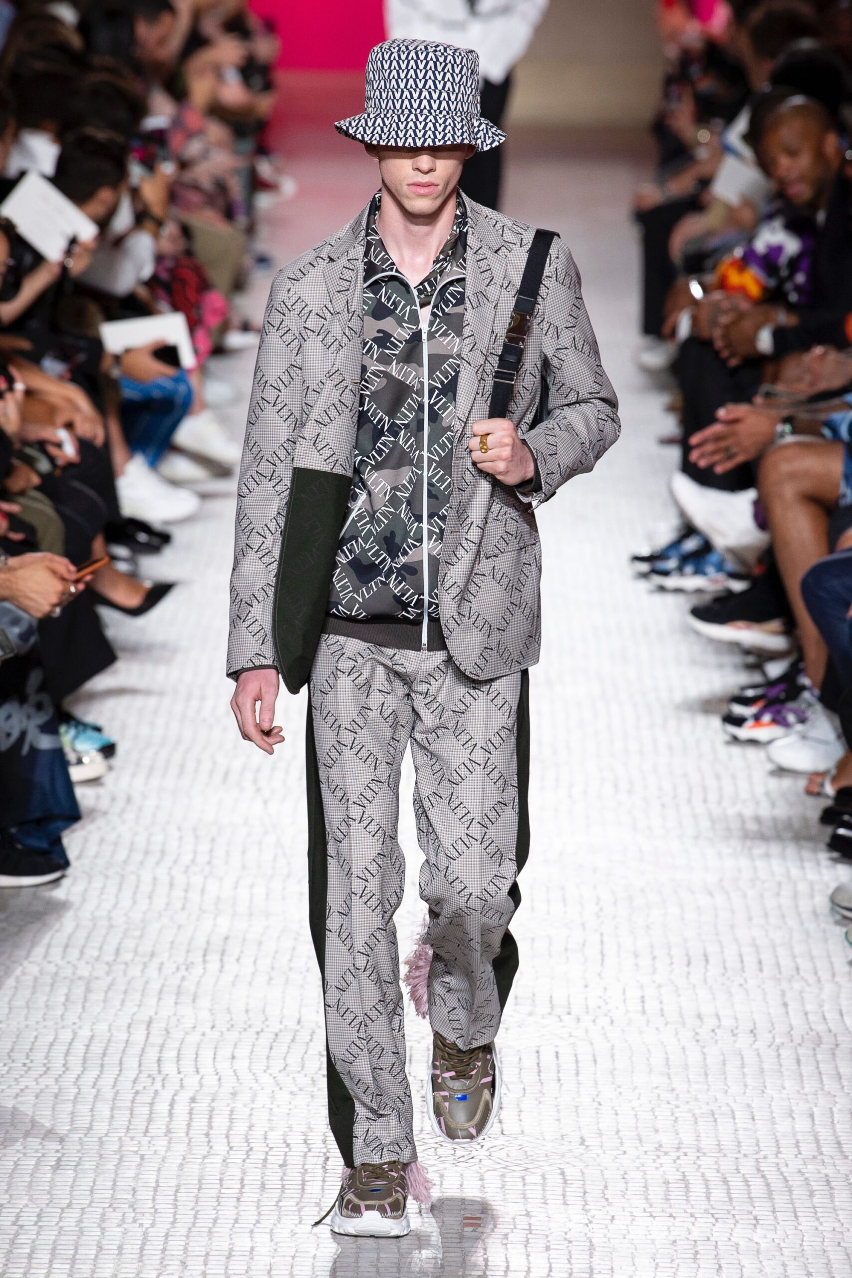 Valentino S/S 19 Menswear Look 12