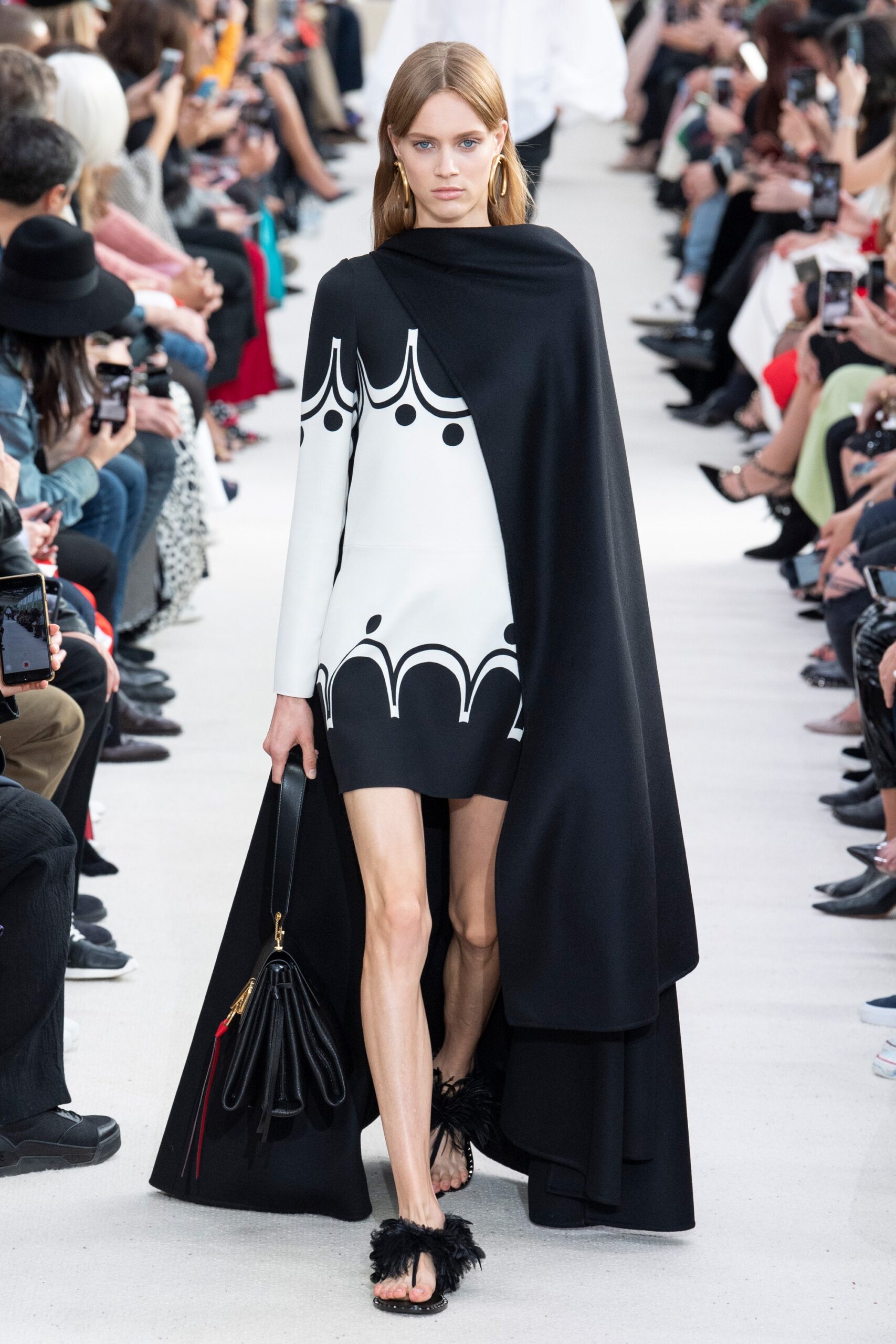 Valentino S/S 19 Look 9