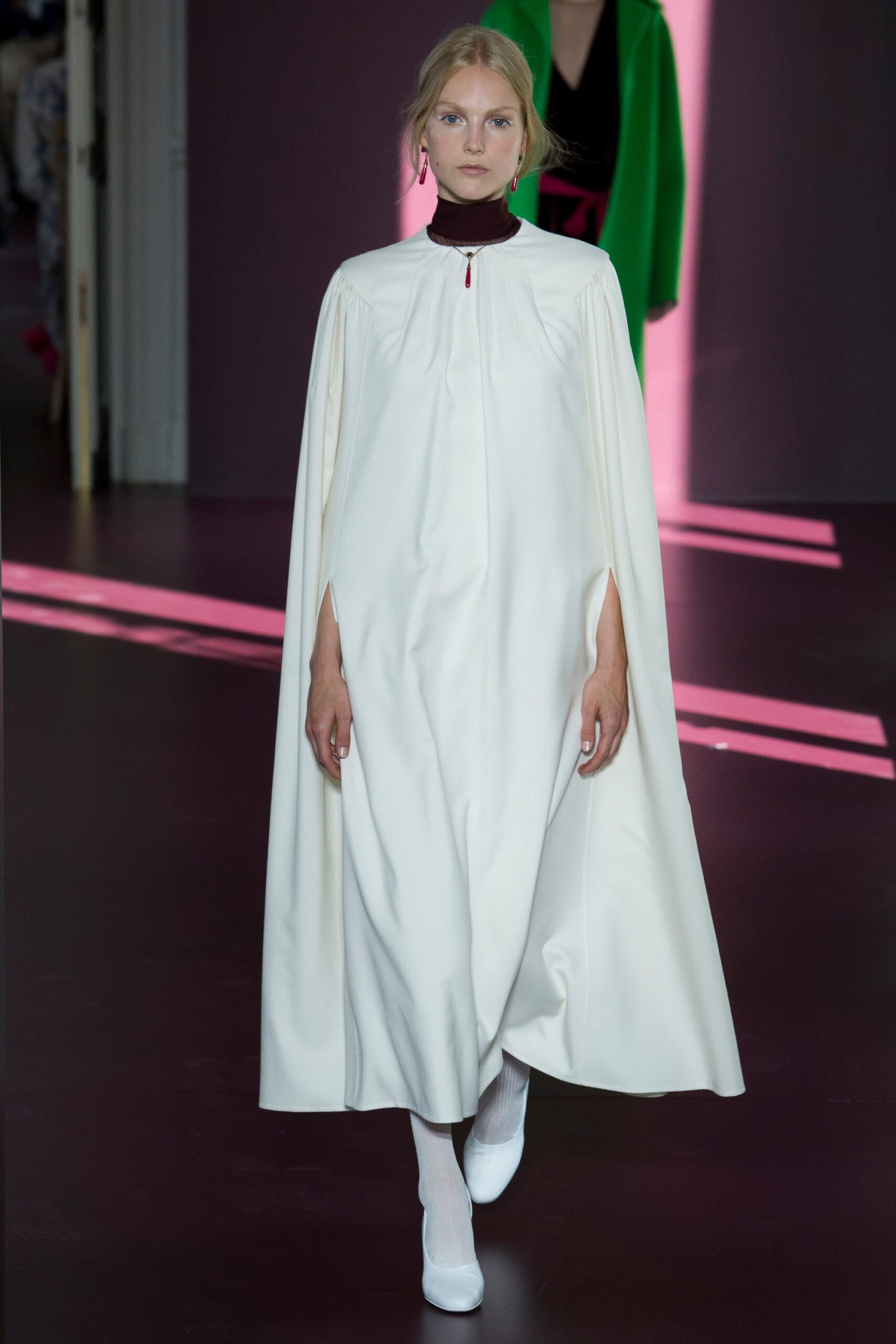 Valentino F/W 17 Couture Look 16
