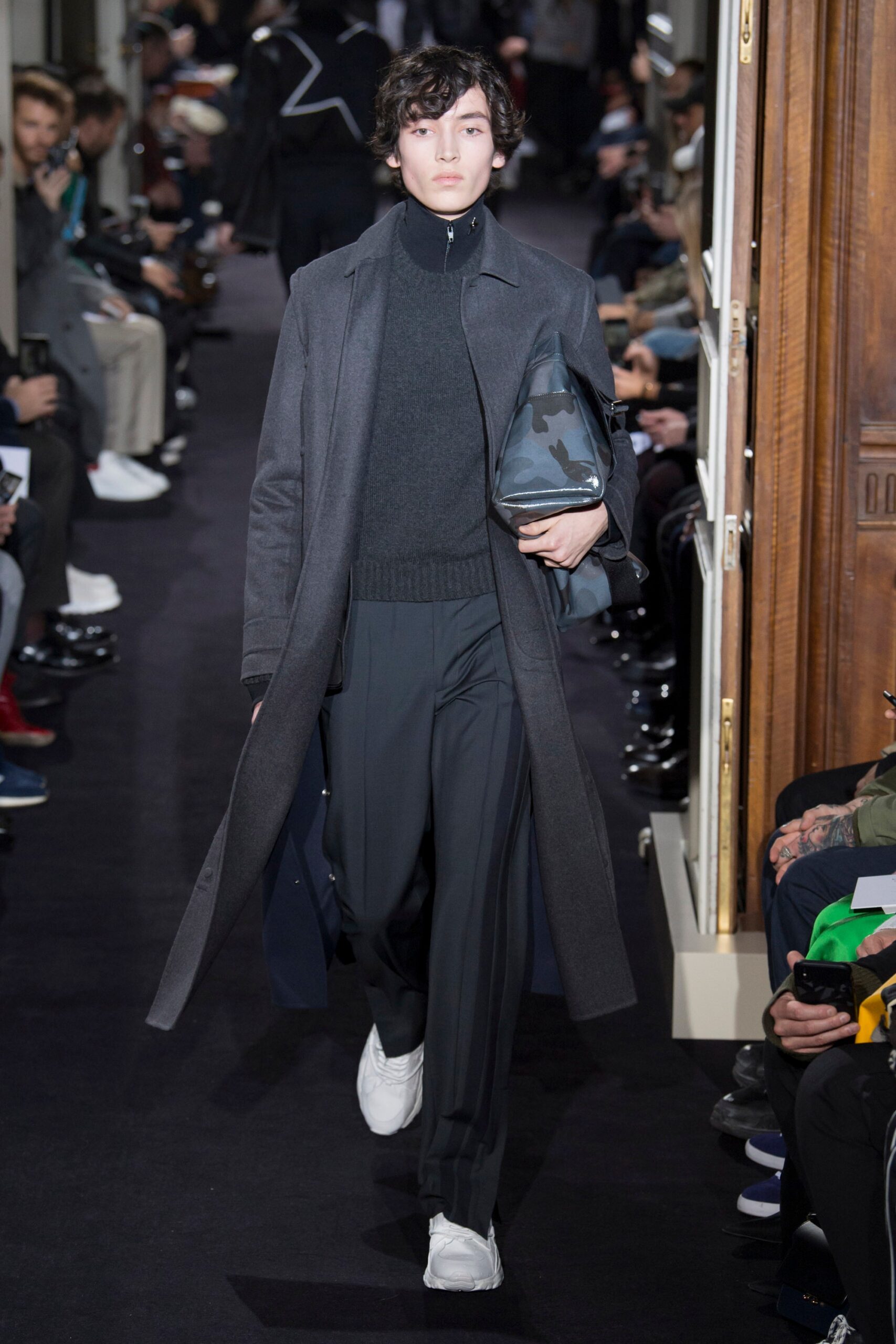 Valentino F/W 18 Menswear Look 8