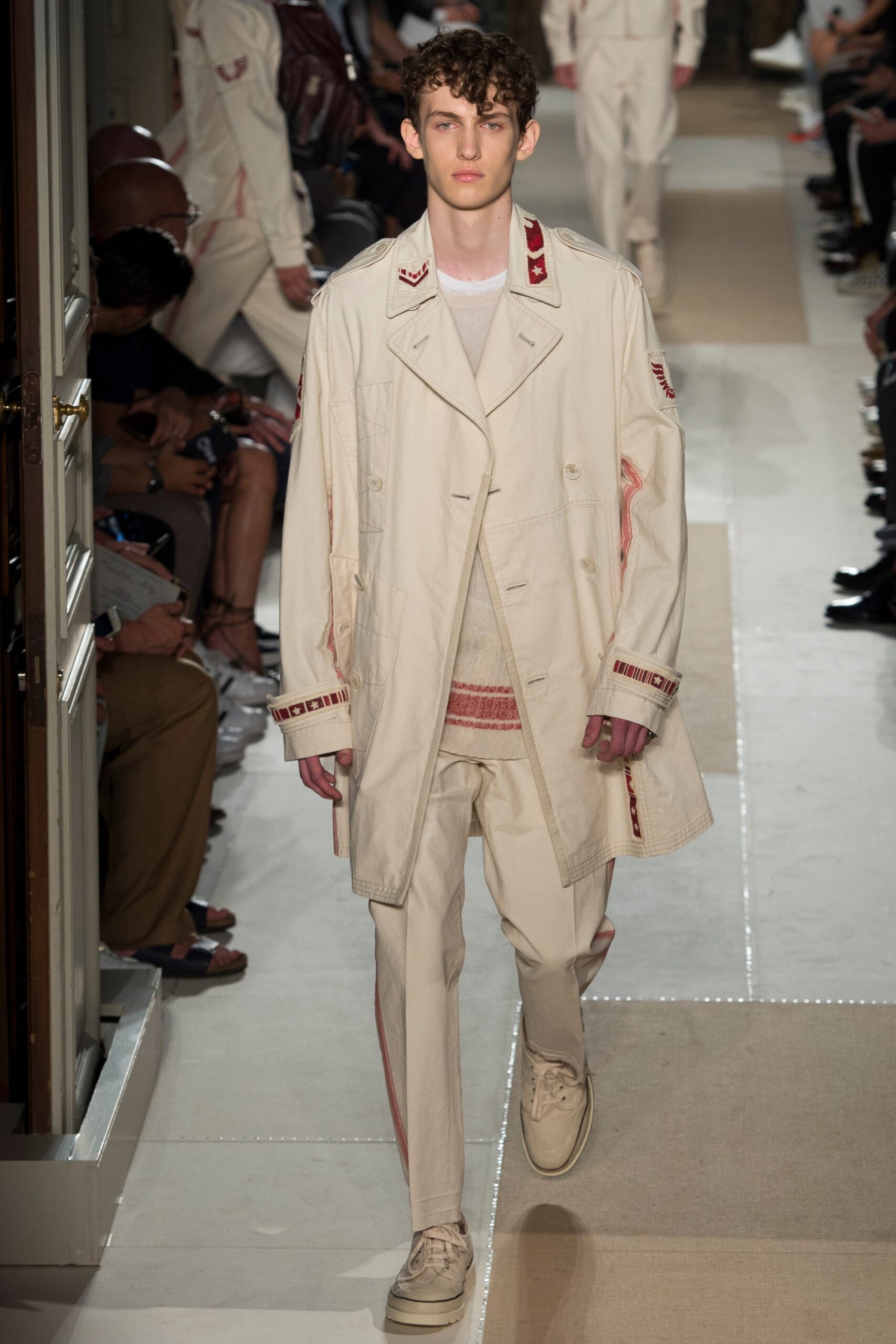 Valentino S/S 17 Menswear Look 18