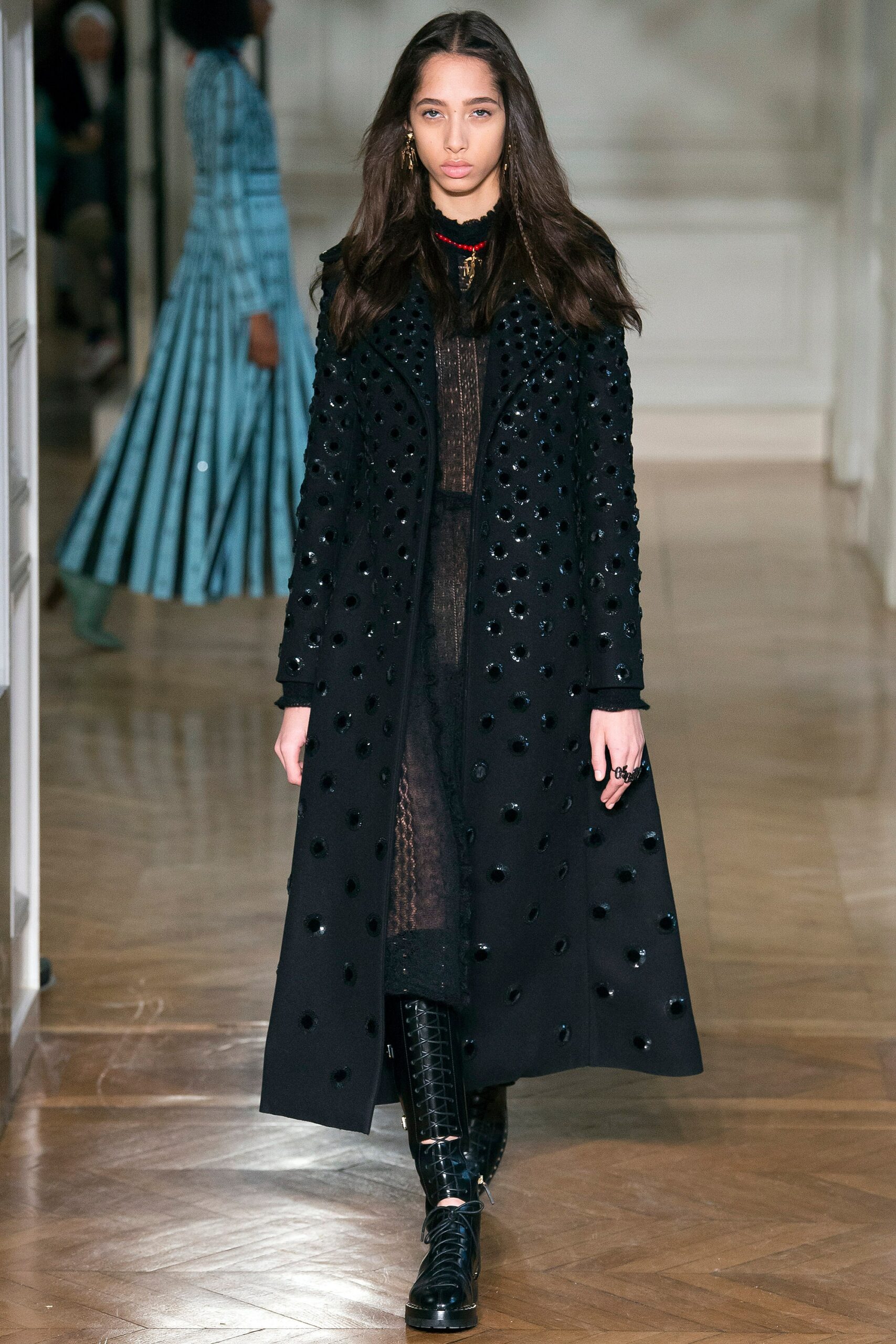 Valentino F/W 17 Look 8