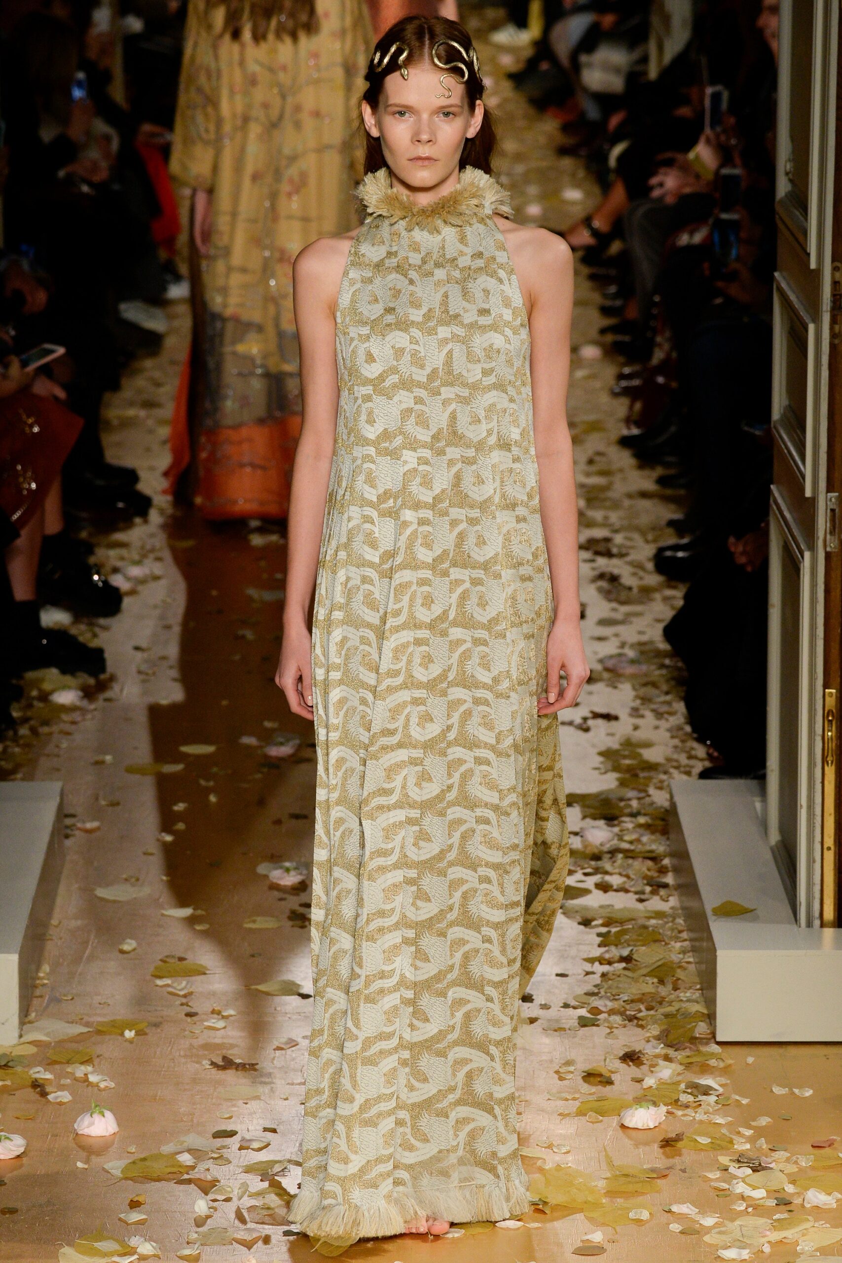 Valentino S/S 16 Couture Look 4