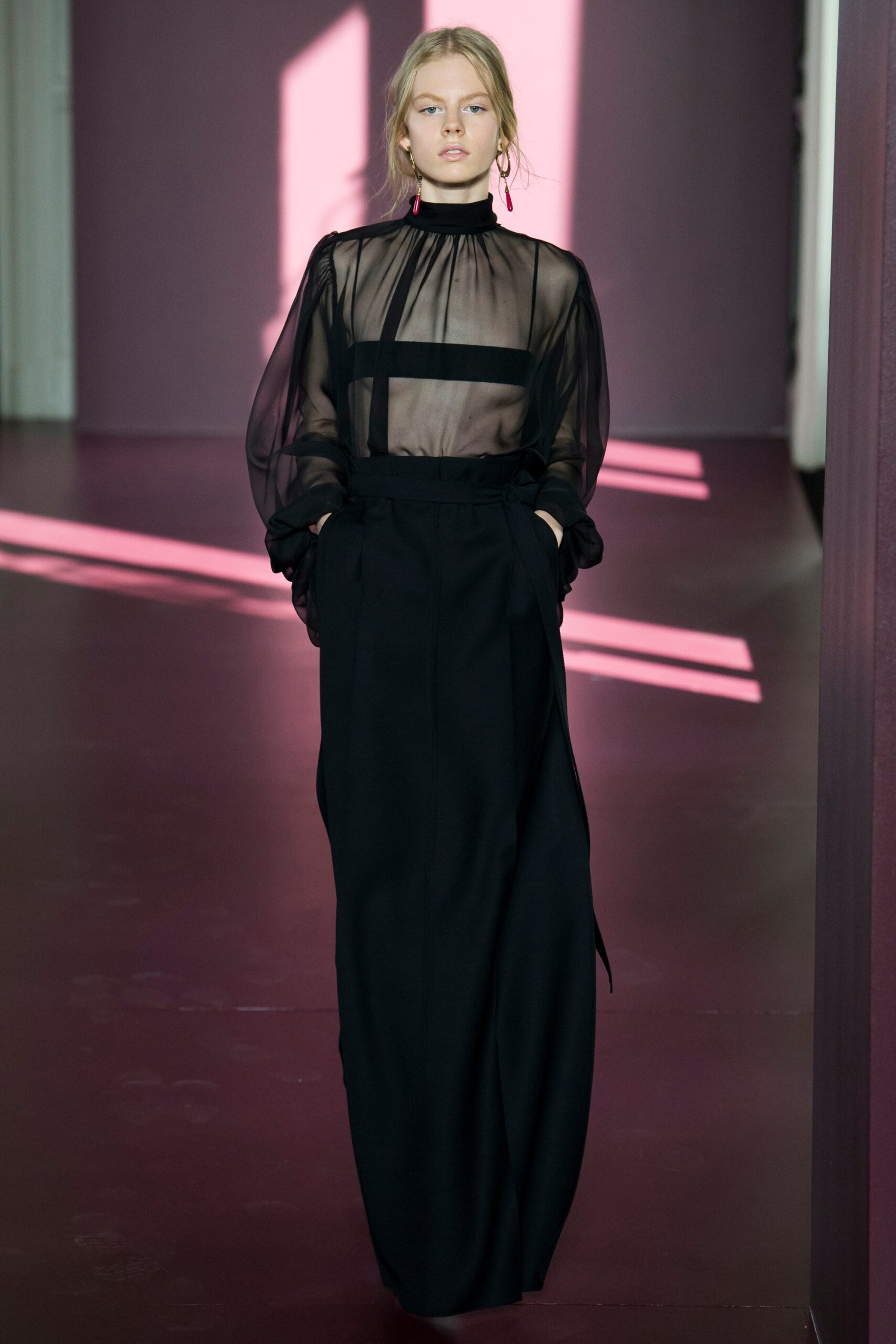 Valentino F/W 17 Couture Look 20