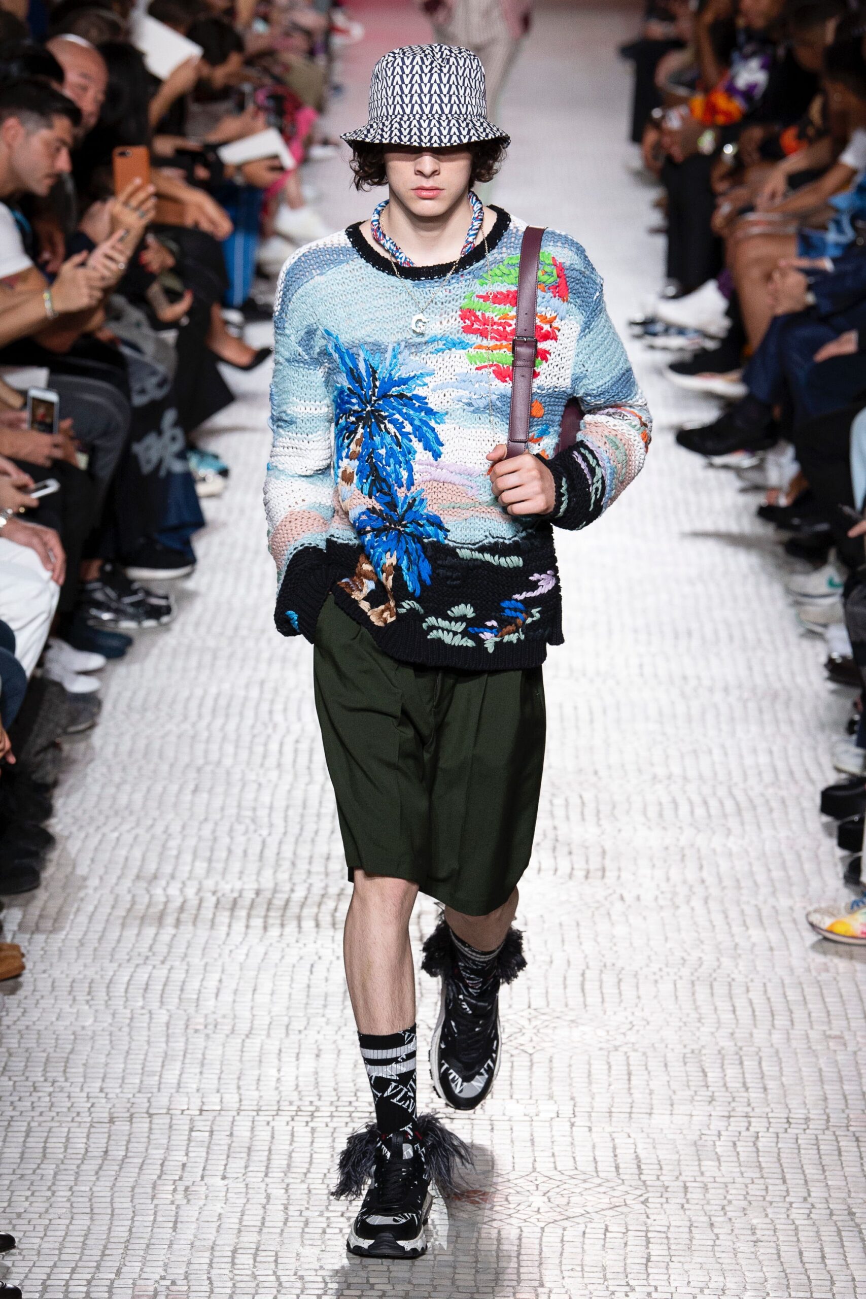 Valentino S/S 19 Menswear Look 17