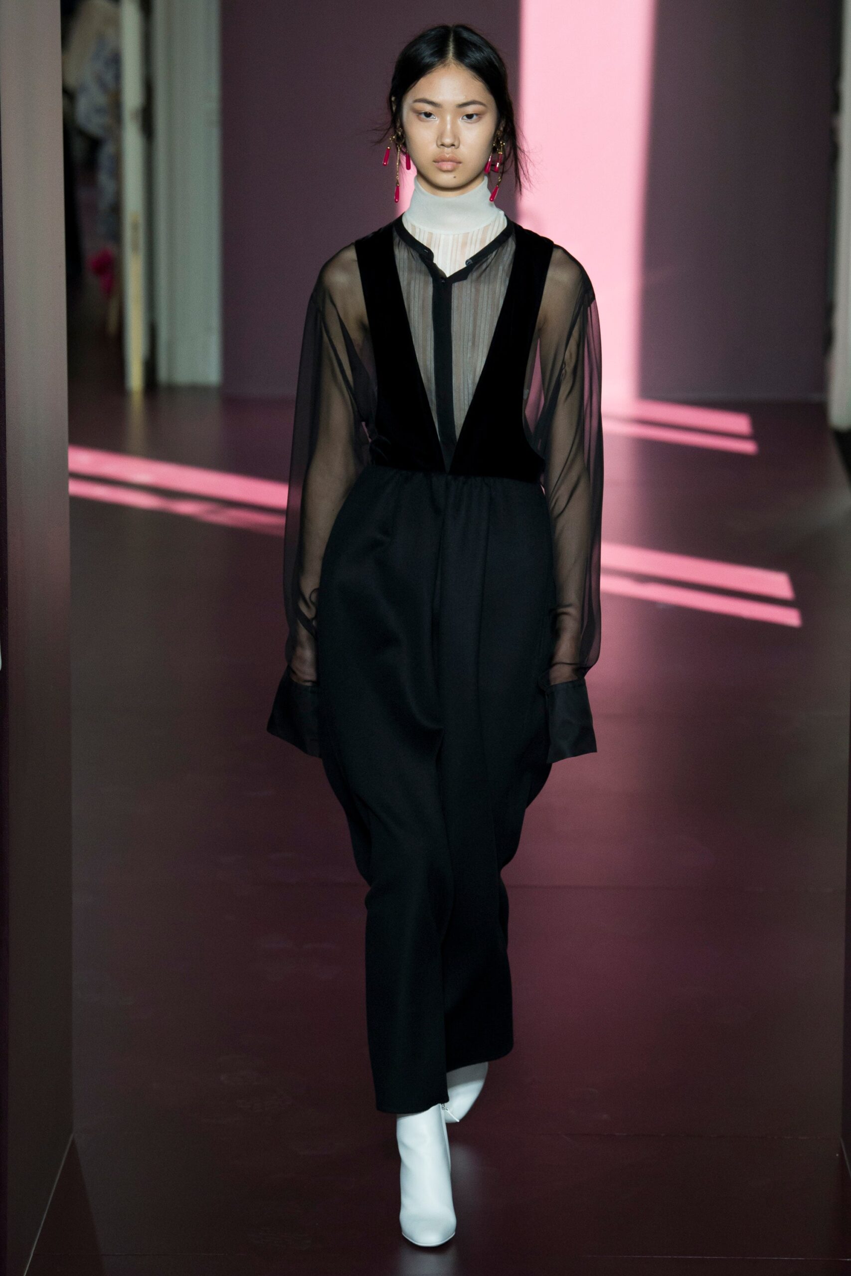 Valentino F/W 17 Couture Look 22